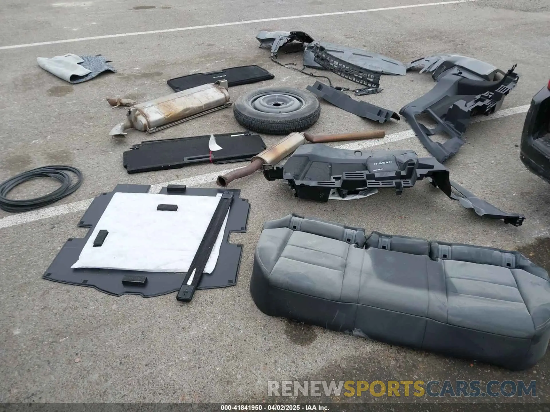 12 Photograph of a damaged car 5N1BT3CB8RC720197 NISSAN ROGUE 2024