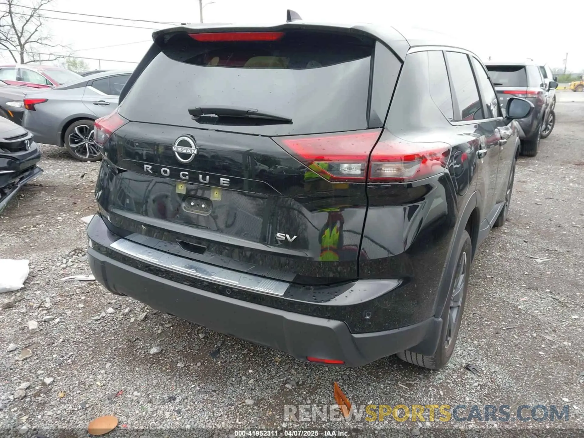 4 Photograph of a damaged car JN8BT3BA0RW356549 NISSAN ROGUE 2024