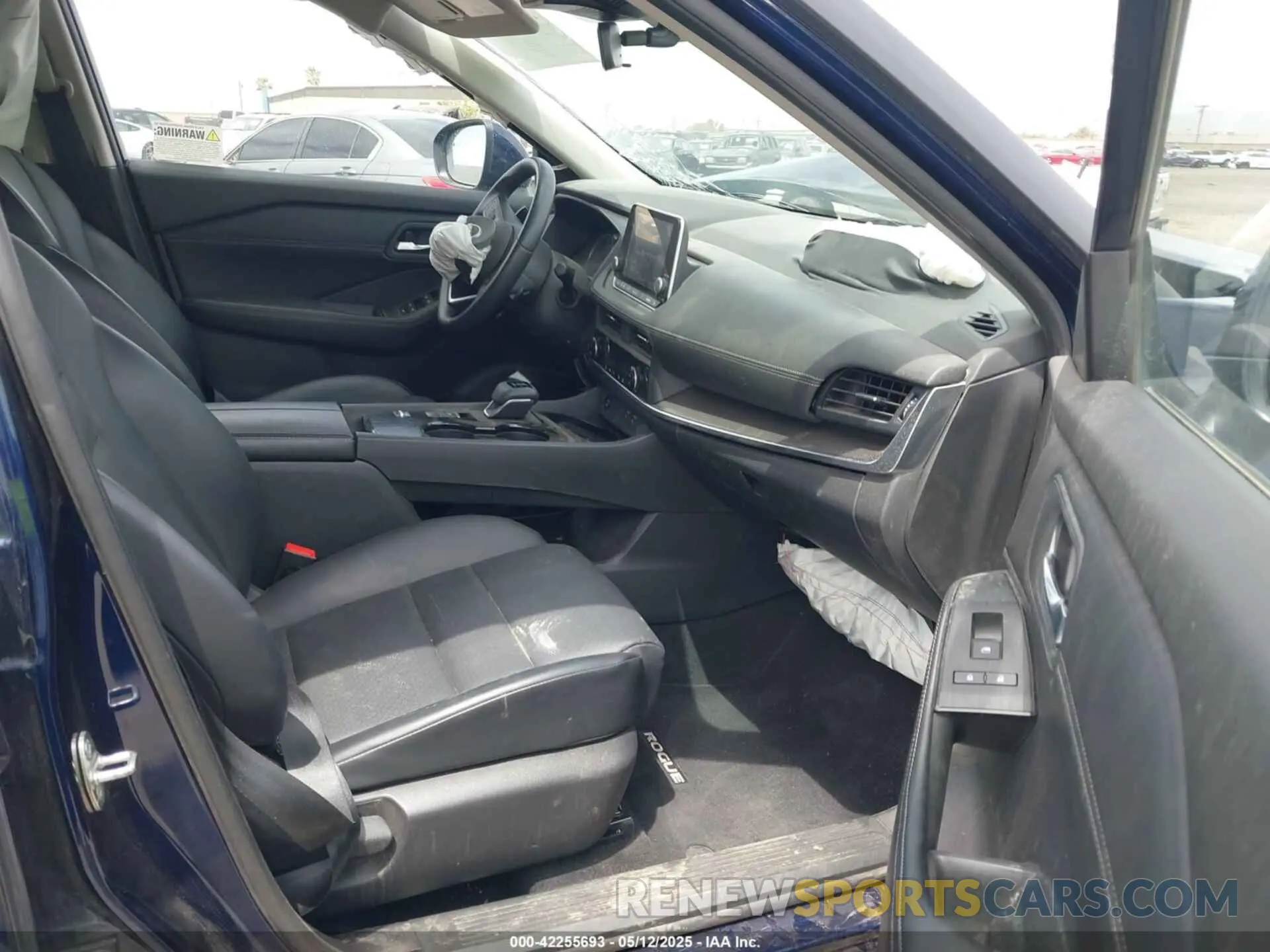 5 Photograph of a damaged car JN8BT3BA1RW357628 NISSAN ROGUE 2024
