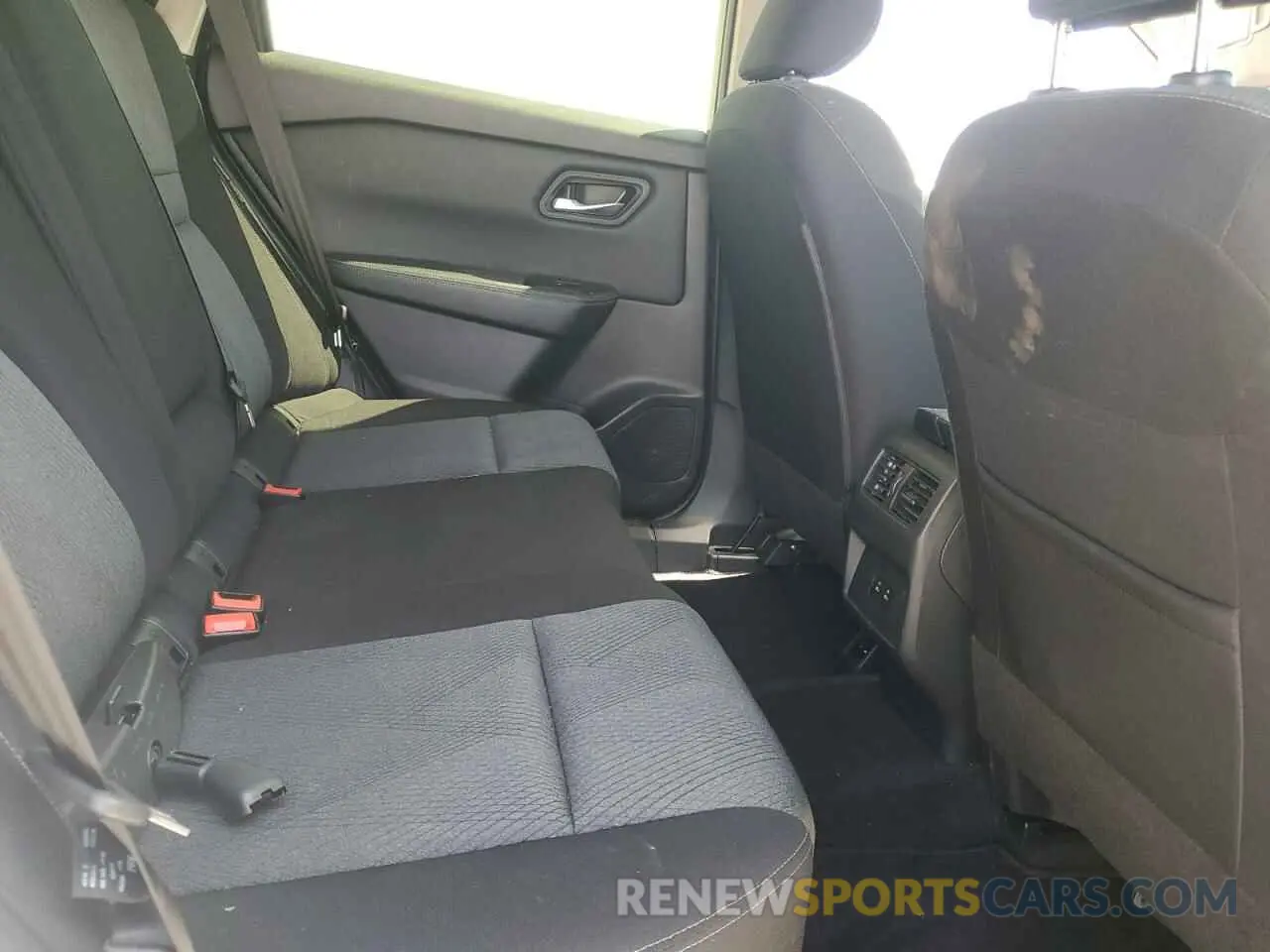 11 Photograph of a damaged car JN8BT3BA3RW357923 NISSAN ROGUE 2024