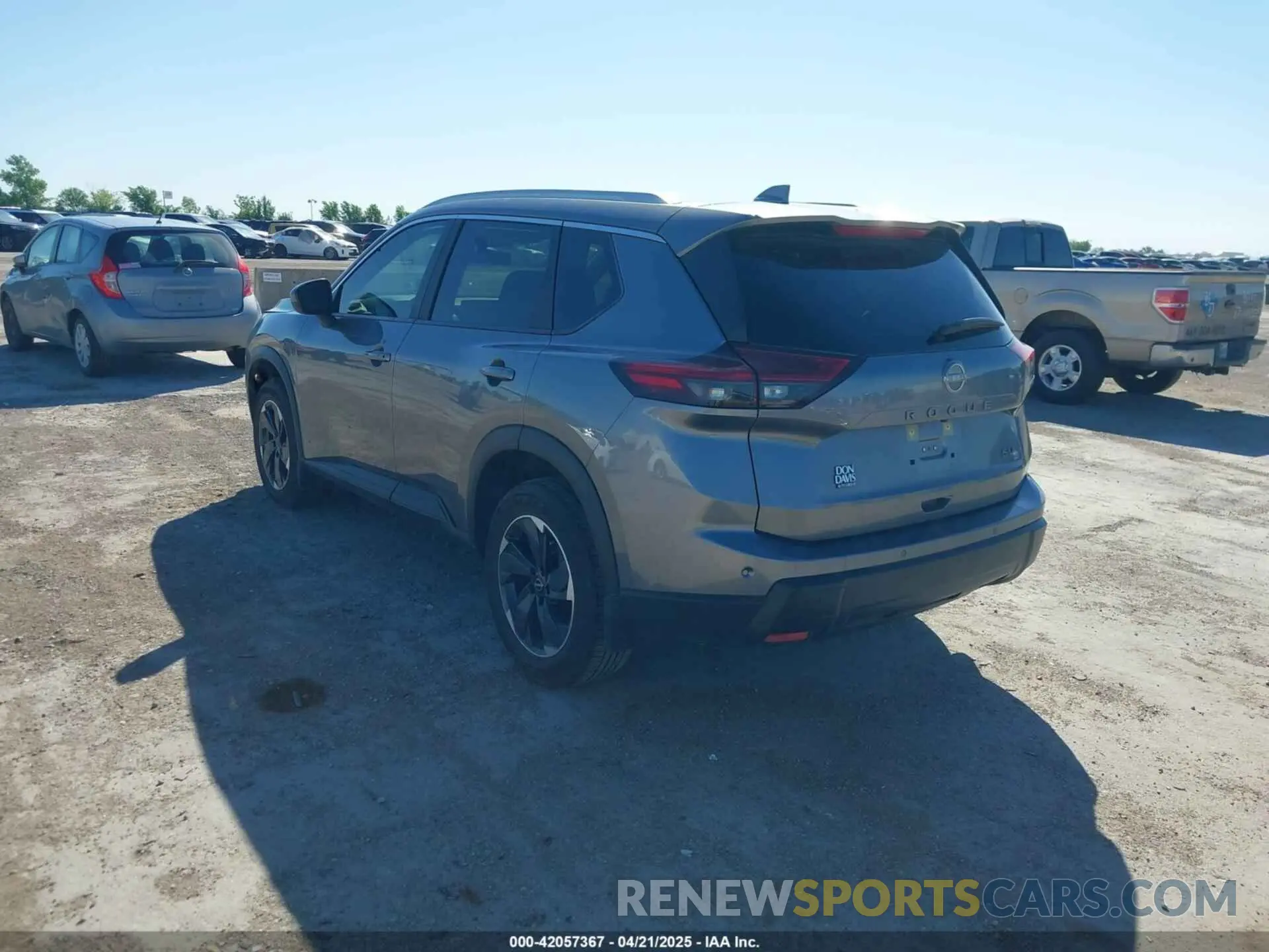 3 Photograph of a damaged car JN8BT3BA4RW362628 NISSAN ROGUE 2024