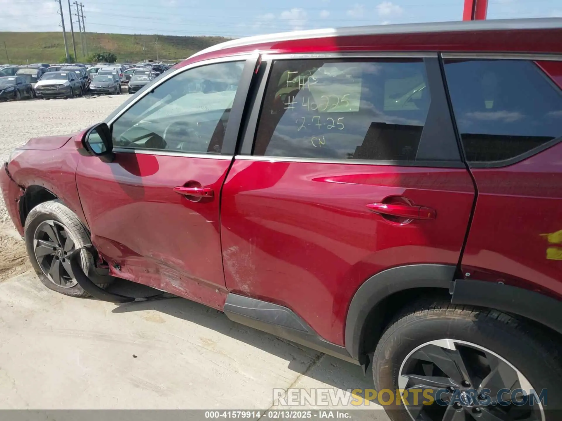 17 Photograph of a damaged car JN8BT3BA5RW002509 NISSAN ROGUE 2024