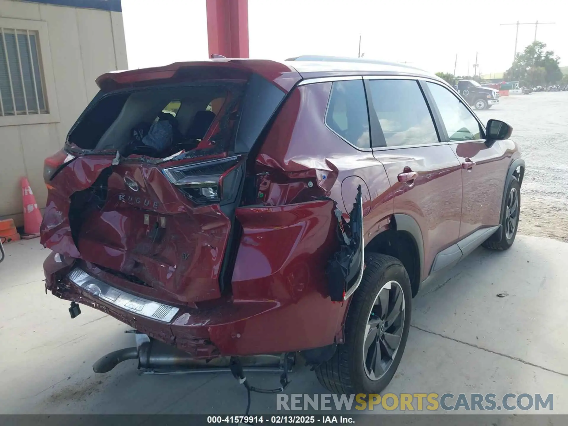 4 Photograph of a damaged car JN8BT3BA5RW002509 NISSAN ROGUE 2024
