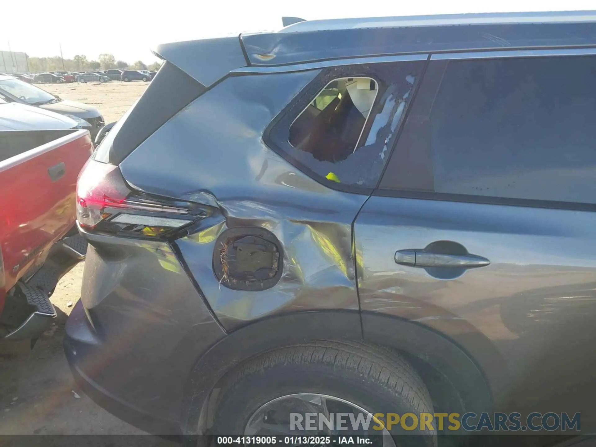 18 Photograph of a damaged car JN8BT3BA5RW357812 NISSAN ROGUE 2024