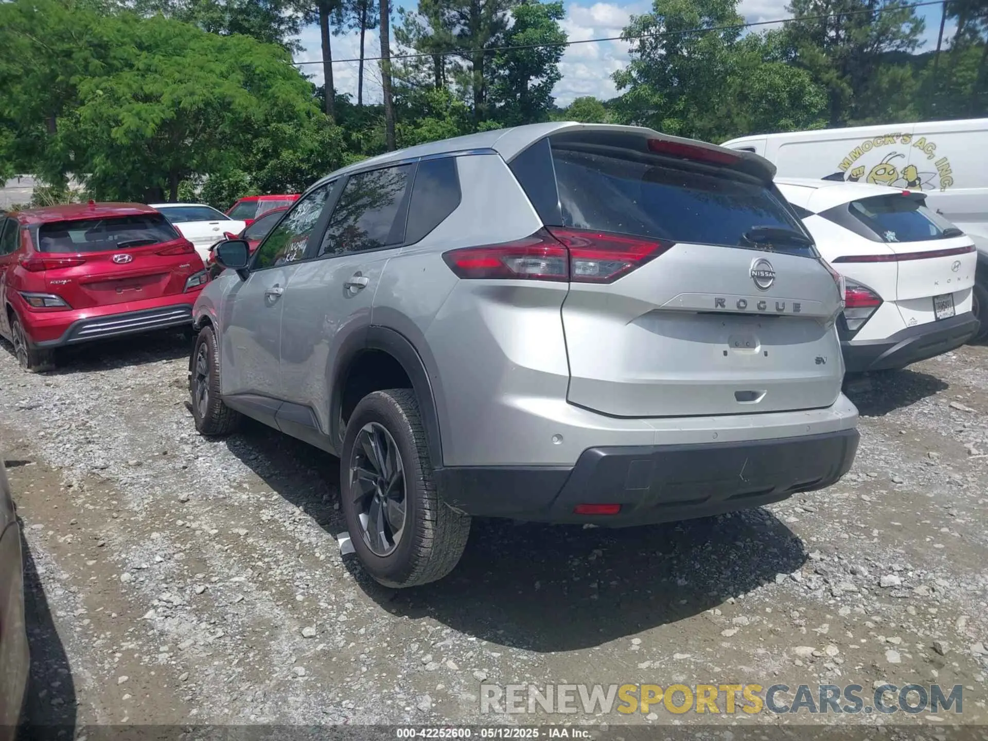 3 Photograph of a damaged car JN8BT3BA7RW350411 NISSAN ROGUE 2024