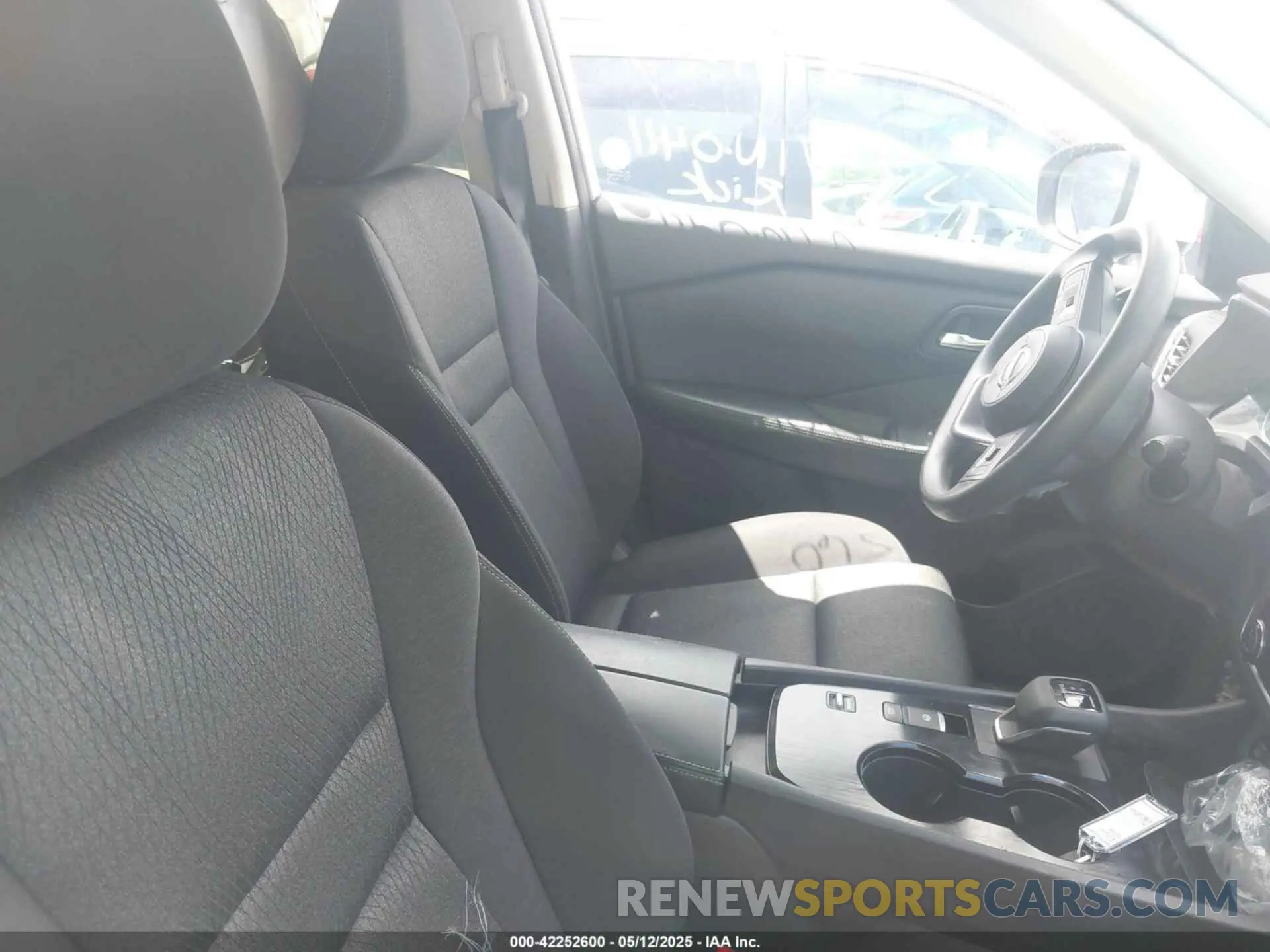5 Photograph of a damaged car JN8BT3BA7RW350411 NISSAN ROGUE 2024