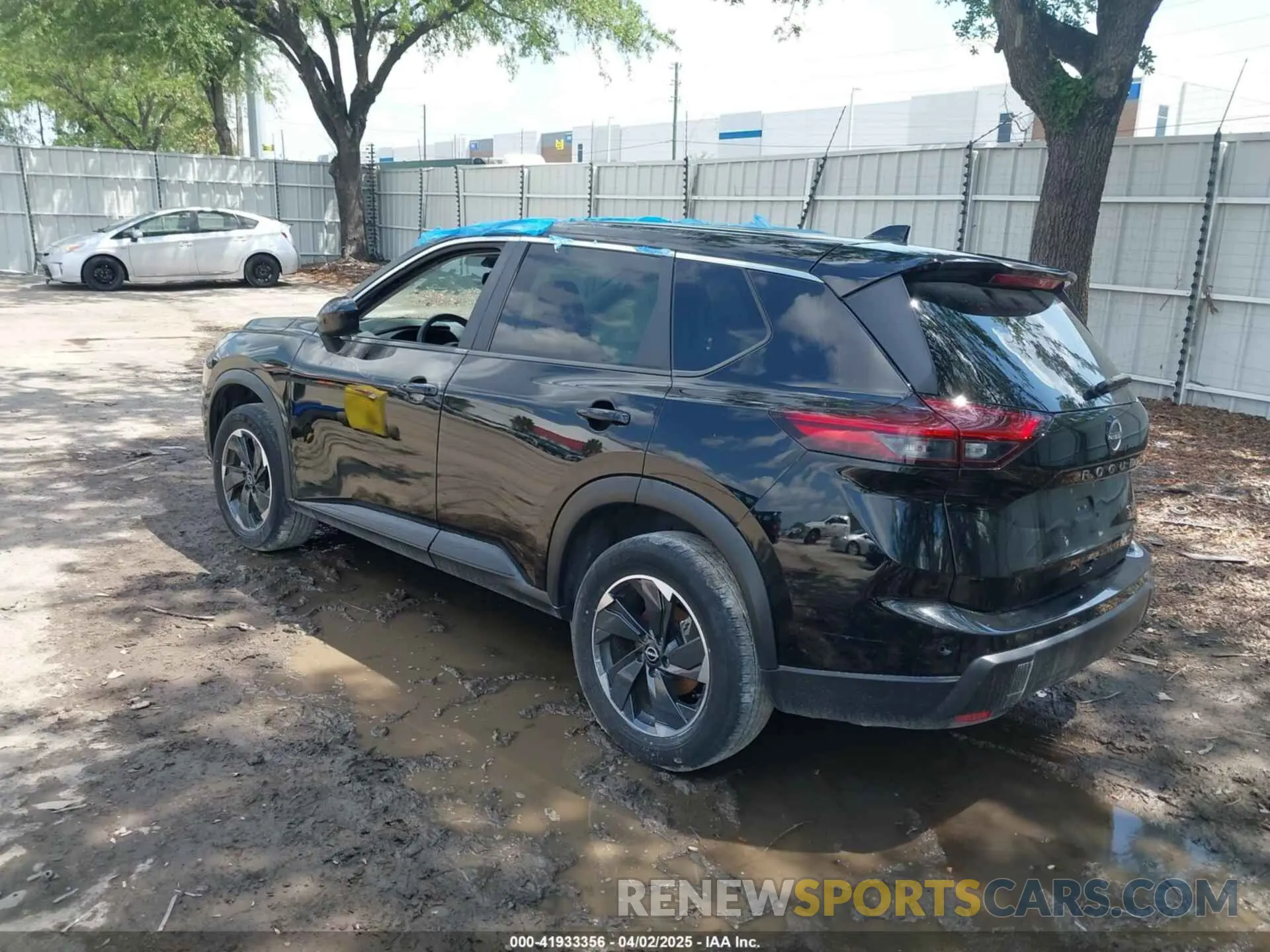 3 Photograph of a damaged car JN8BT3BA9RW351396 NISSAN ROGUE 2024