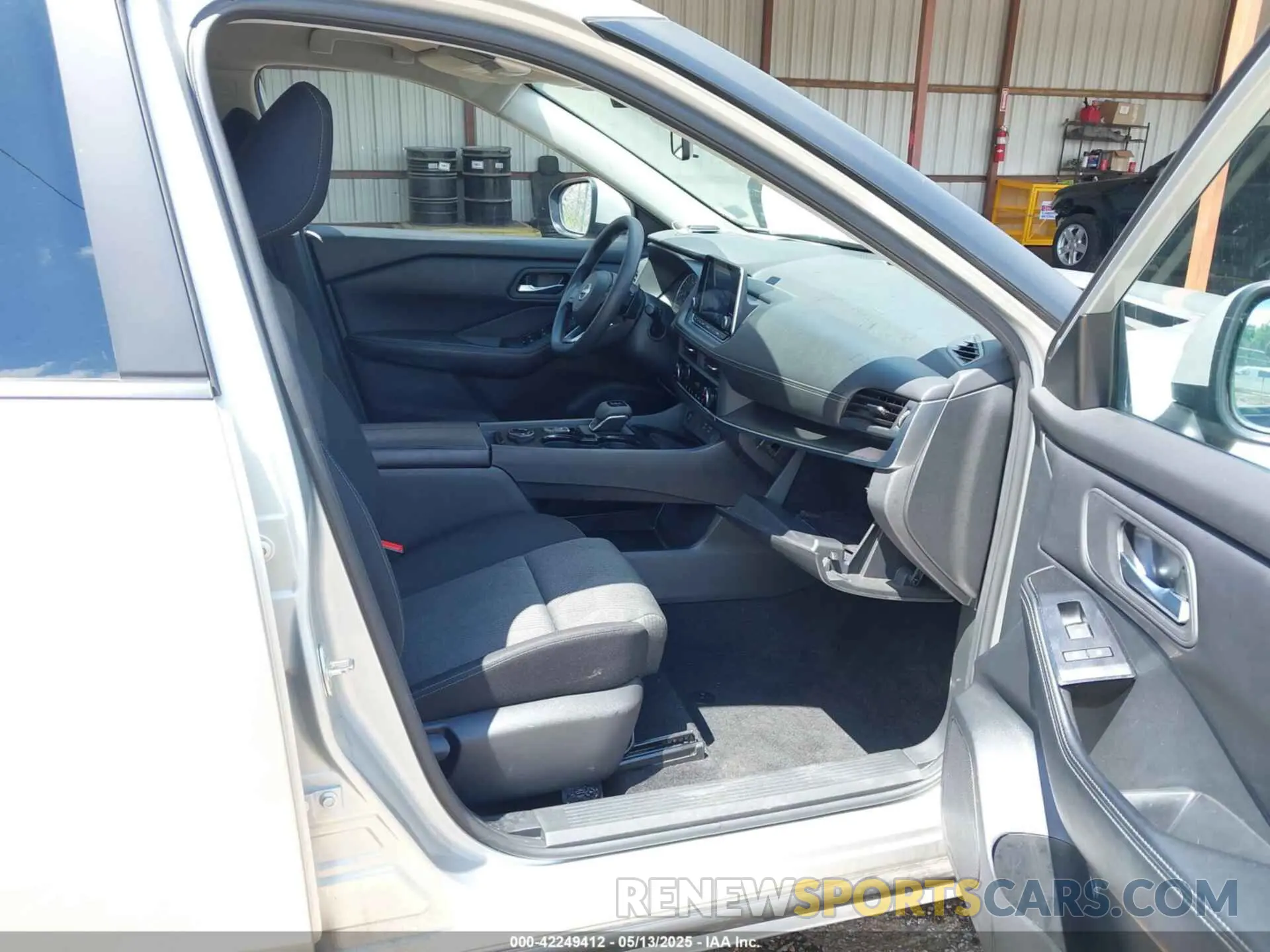 5 Photograph of a damaged car JN8BT3BB0RW432456 NISSAN ROGUE 2024