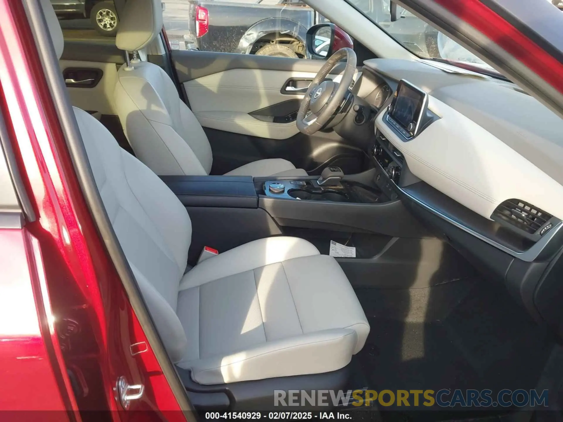 5 Photograph of a damaged car JN8BT3BB2RW184386 NISSAN ROGUE 2024