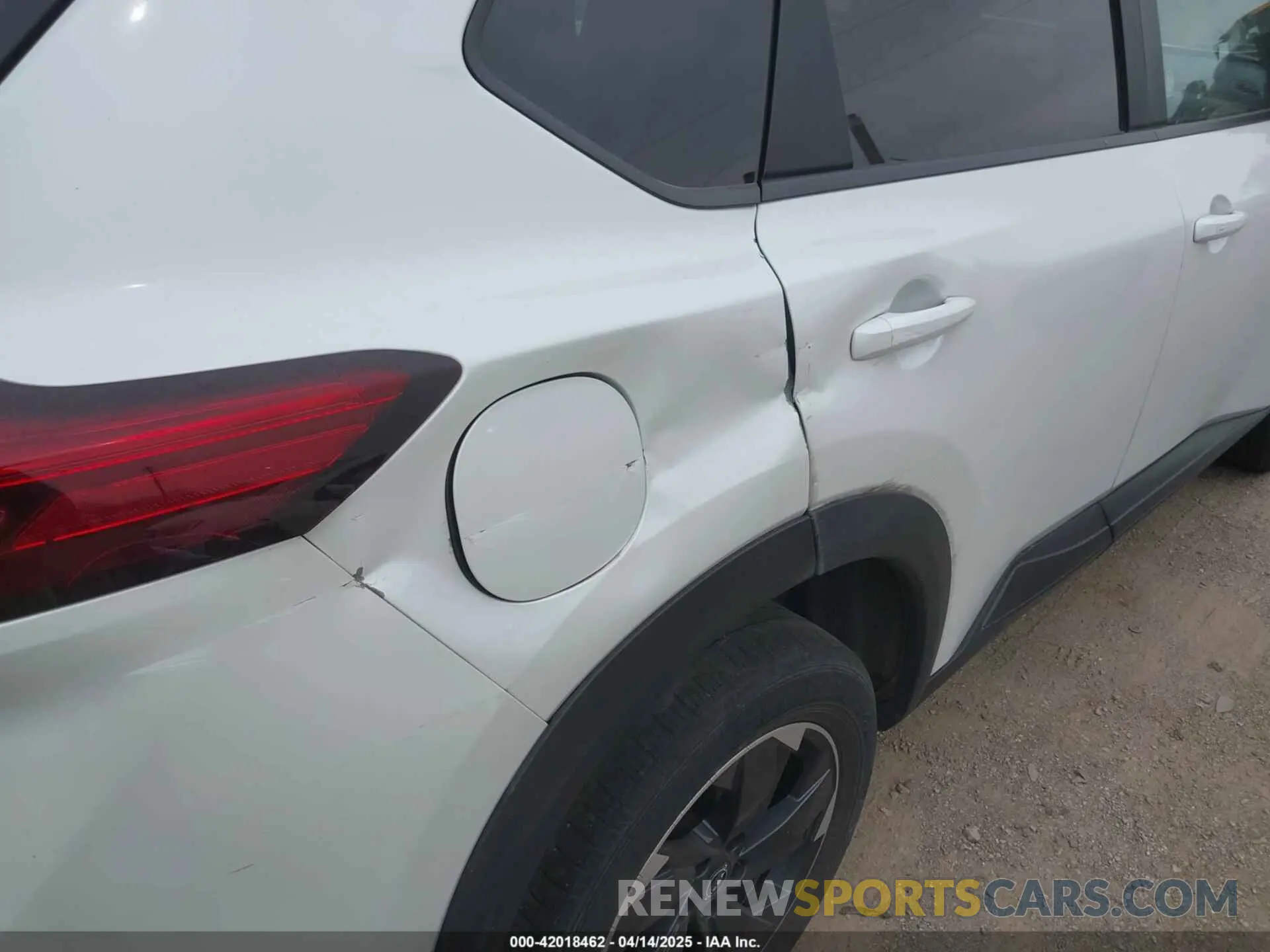 18 Photograph of a damaged car JN8BT3BB5RW424806 NISSAN ROGUE 2024