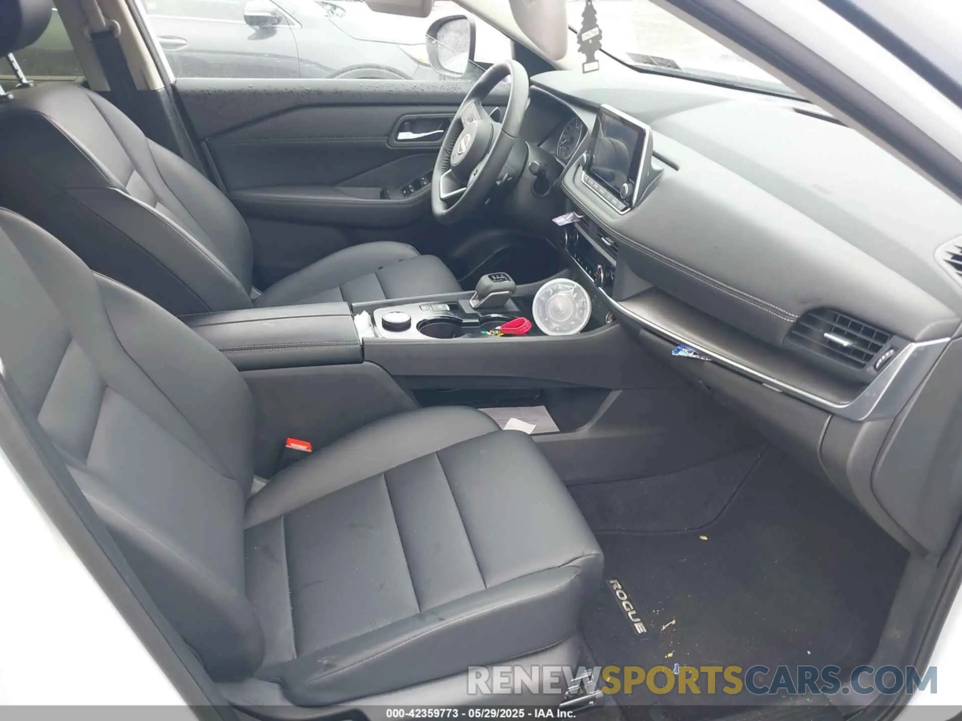 5 Photograph of a damaged car JN8BT3BB6RW285401 NISSAN ROGUE 2024