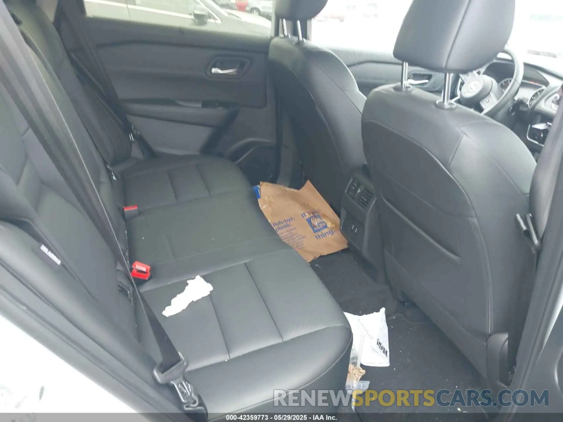 8 Photograph of a damaged car JN8BT3BB6RW285401 NISSAN ROGUE 2024