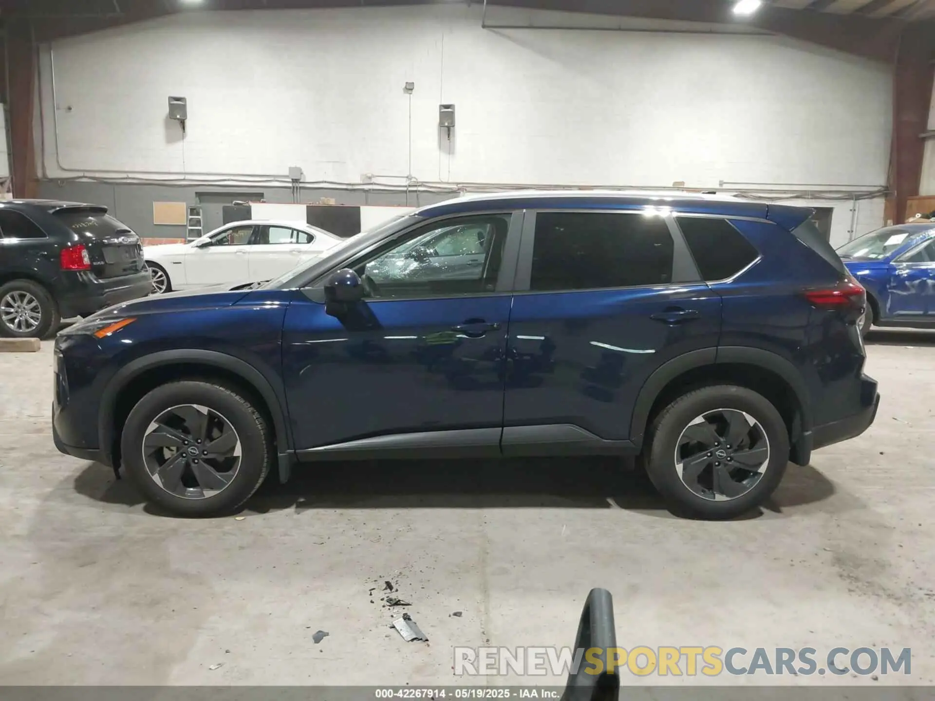 14 Photograph of a damaged car JN8BT3BB7RW284810 NISSAN ROGUE 2024