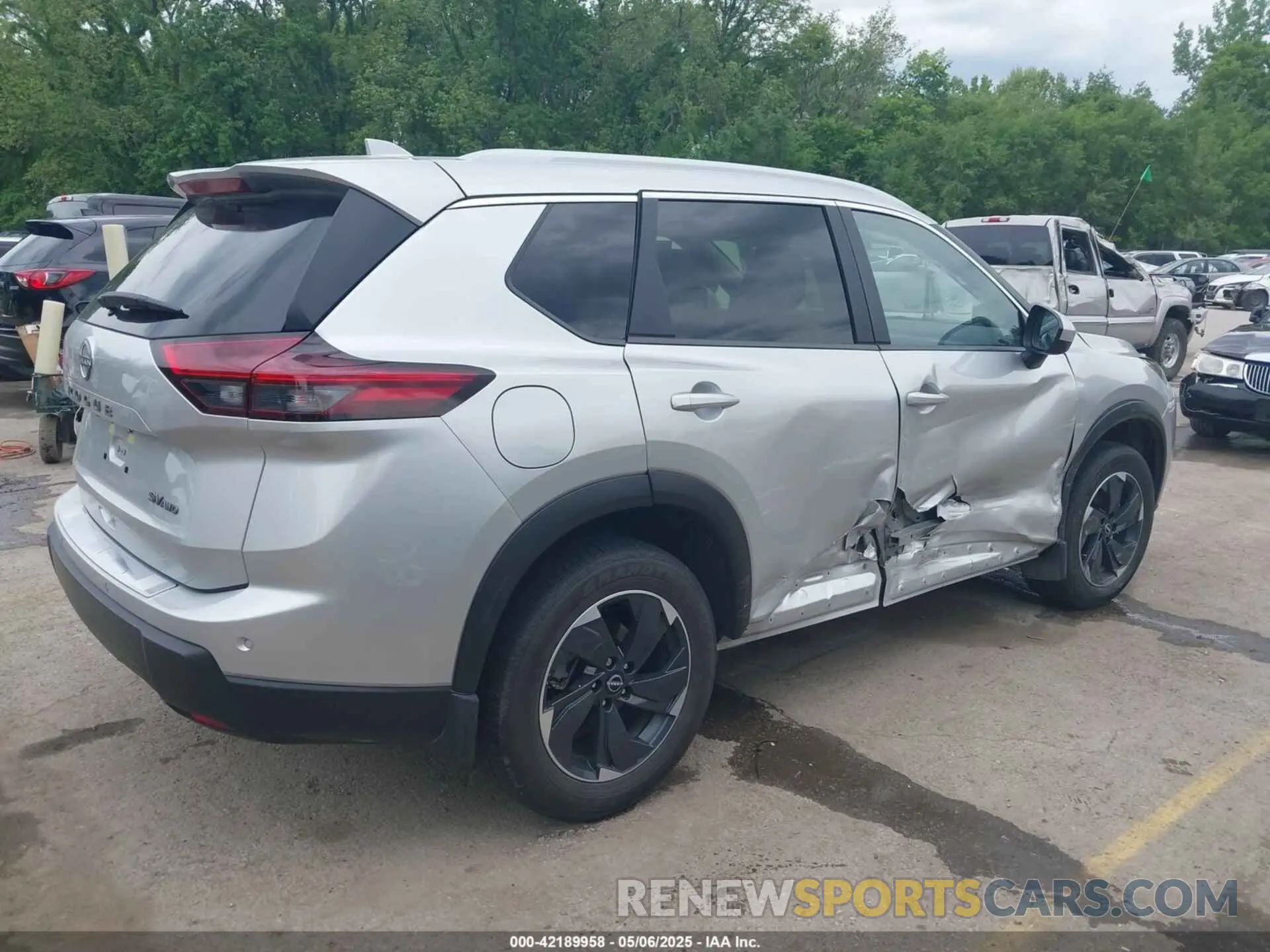 4 Photograph of a damaged car JN8BT3BB7RW434916 NISSAN ROGUE 2024