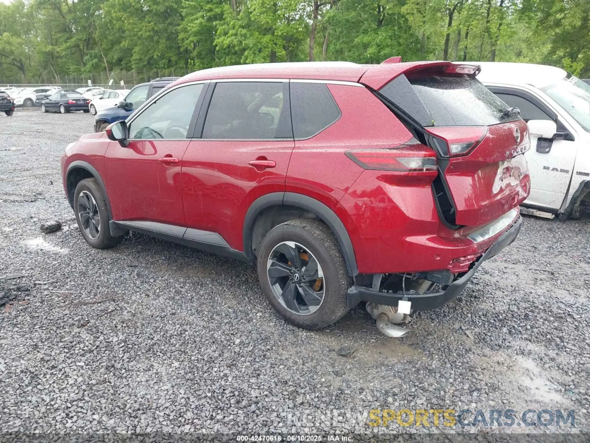 3 Photograph of a damaged car JN8BT3BBXRW182756 NISSAN ROGUE 2024