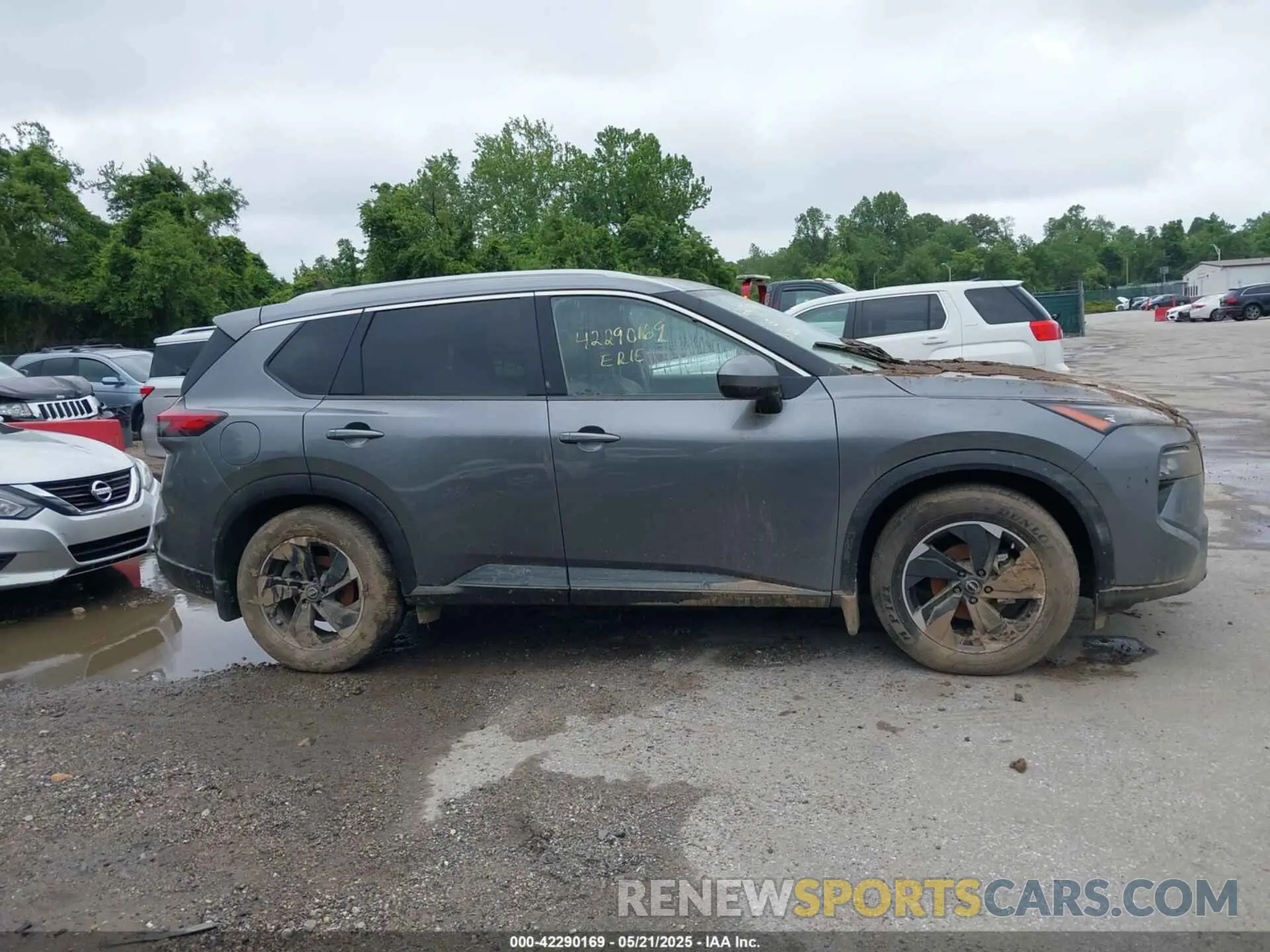 12 Photograph of a damaged car JN8BT3BBXRW281206 NISSAN ROGUE 2024