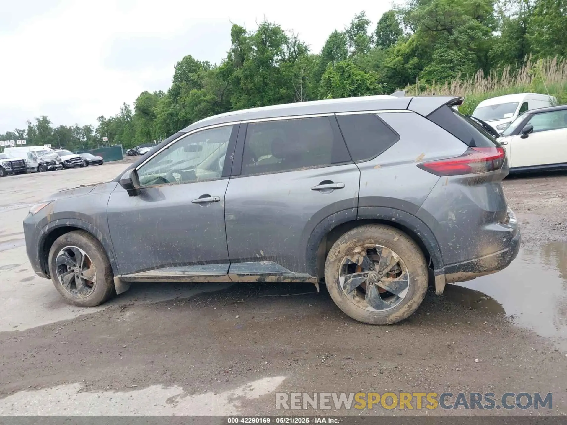 13 Photograph of a damaged car JN8BT3BBXRW281206 NISSAN ROGUE 2024