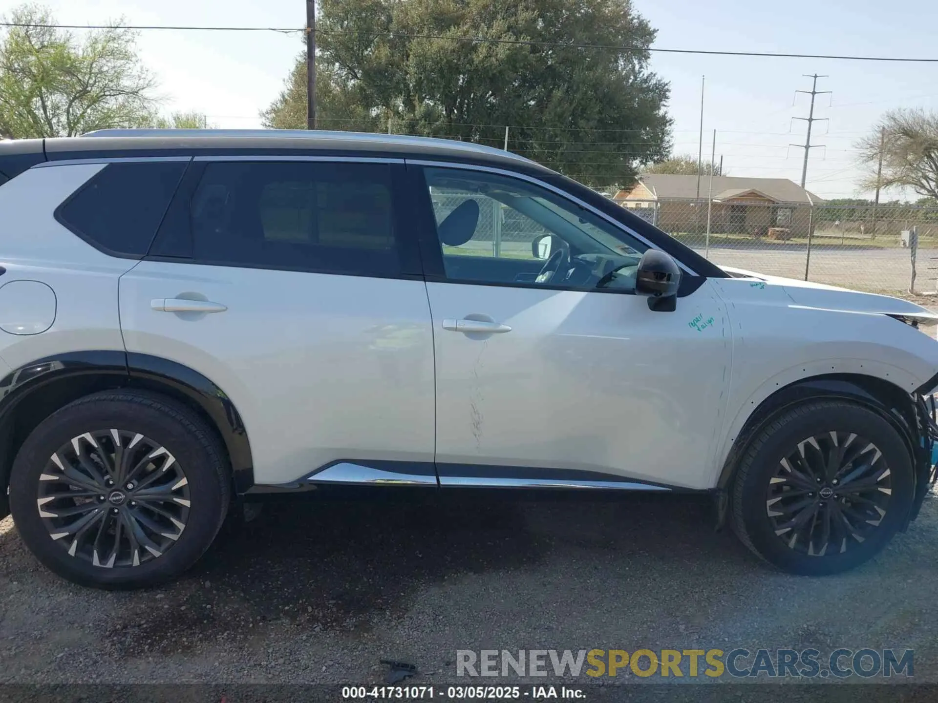 14 Photograph of a damaged car JN8BT3DC3RW071164 NISSAN ROGUE 2024