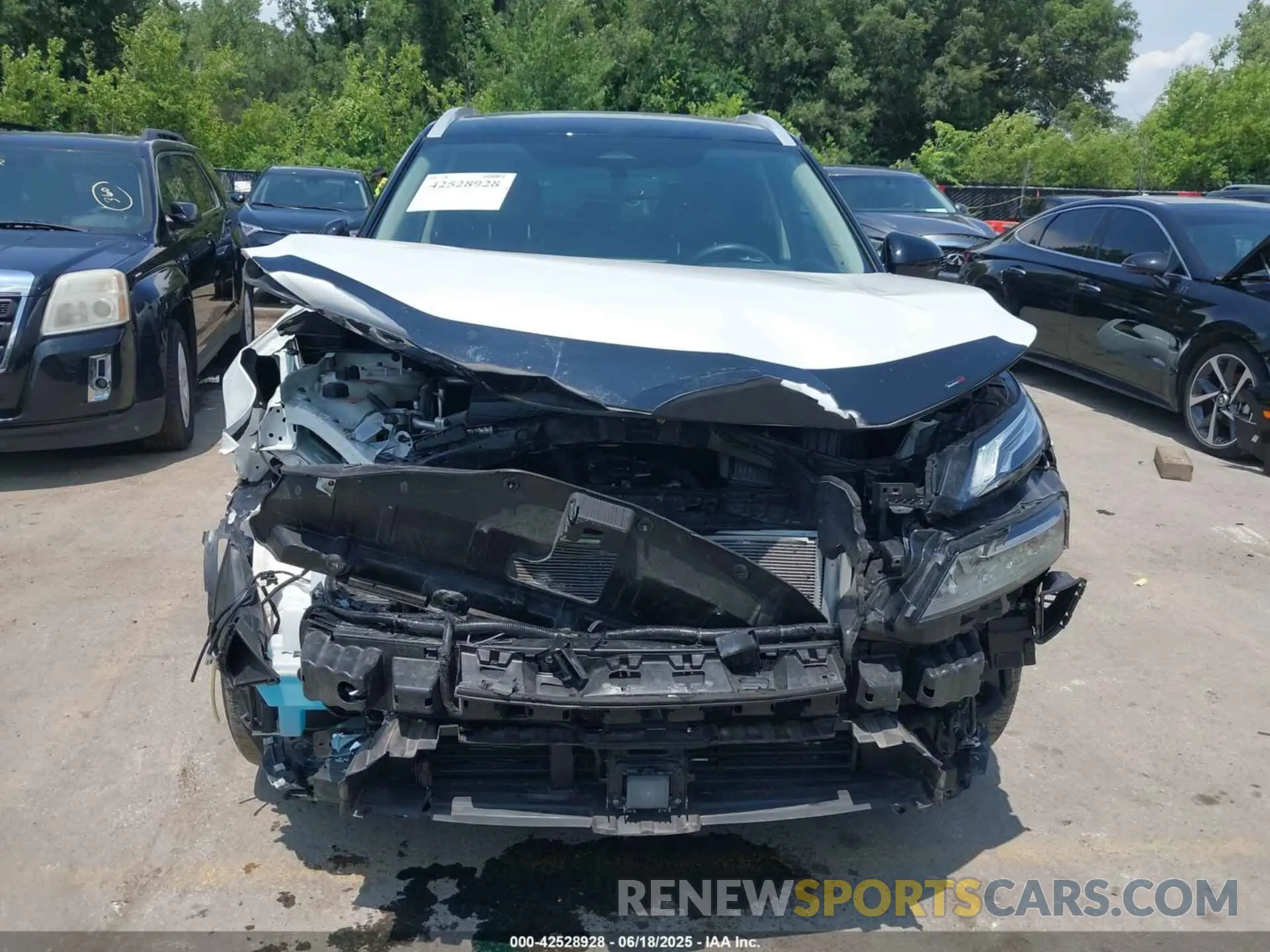 13 Photograph of a damaged car JN8BT3DD0RW252182 NISSAN ROGUE 2024