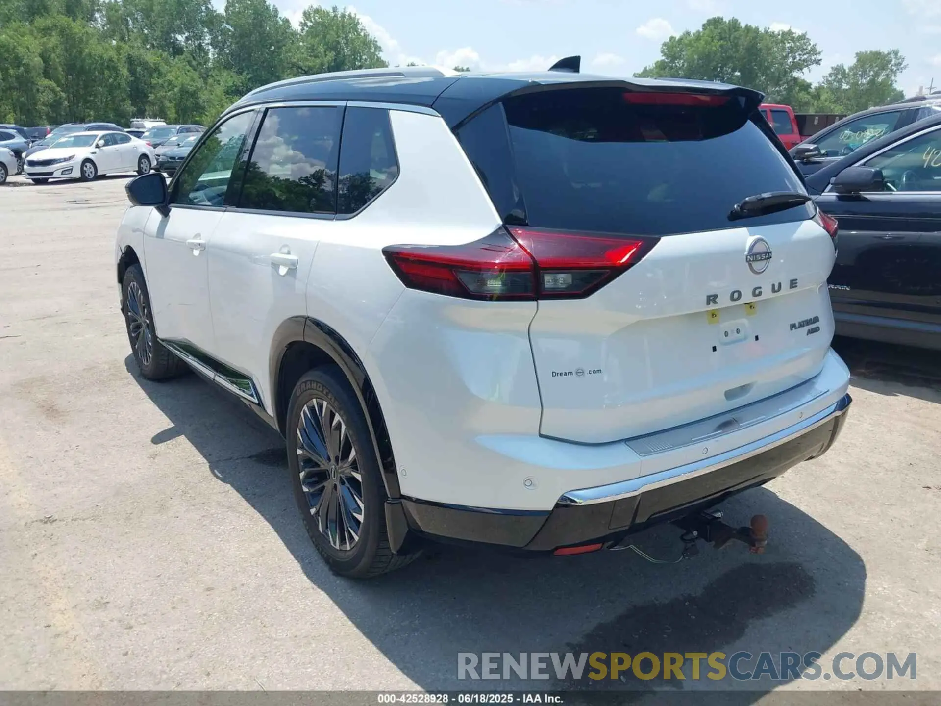 3 Photograph of a damaged car JN8BT3DD0RW252182 NISSAN ROGUE 2024