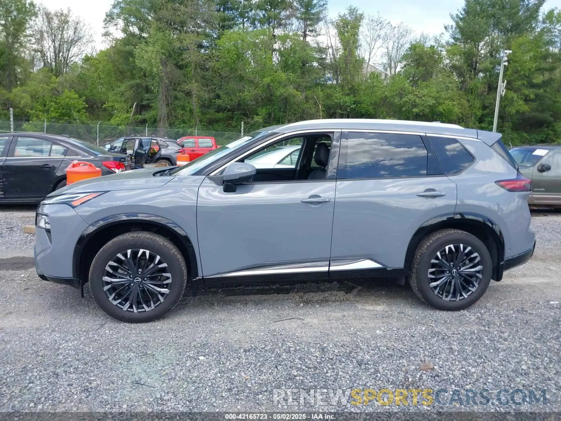 14 Photograph of a damaged car JN8BT3DD4RW455608 NISSAN ROGUE 2024