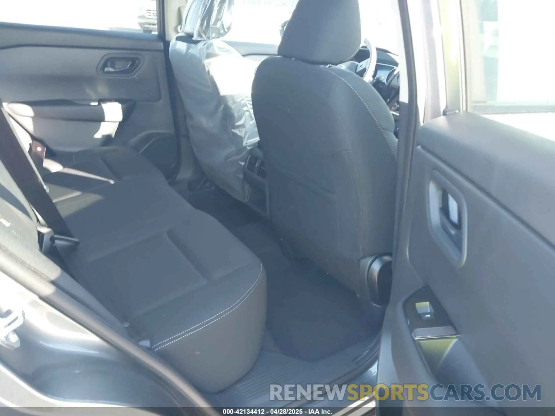 8 Photograph of a damaged car 5N1BT3AA0SC849115 NISSAN ROGUE 2025