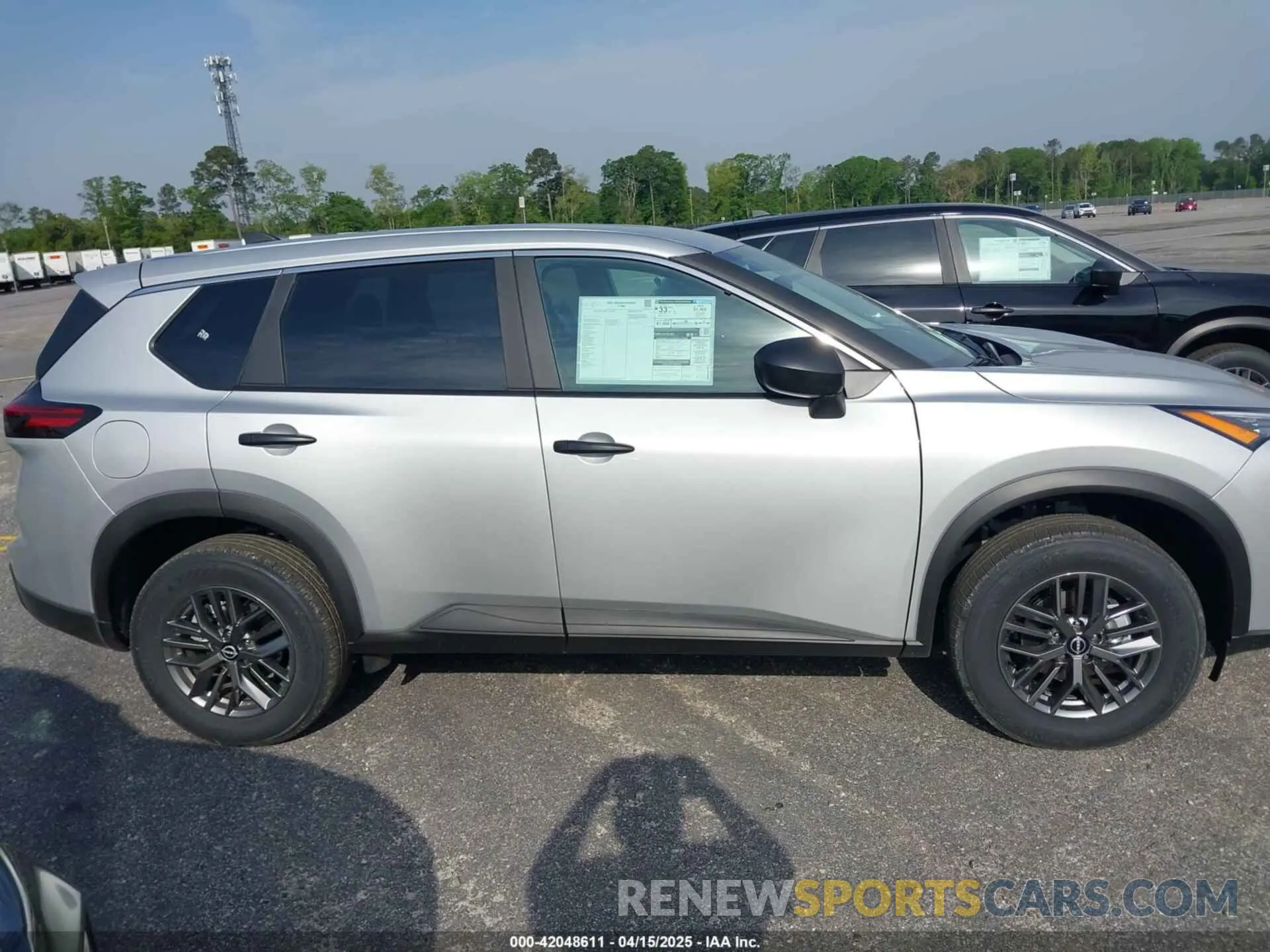 13 Photograph of a damaged car 5N1BT3AA4SC845973 NISSAN ROGUE 2025