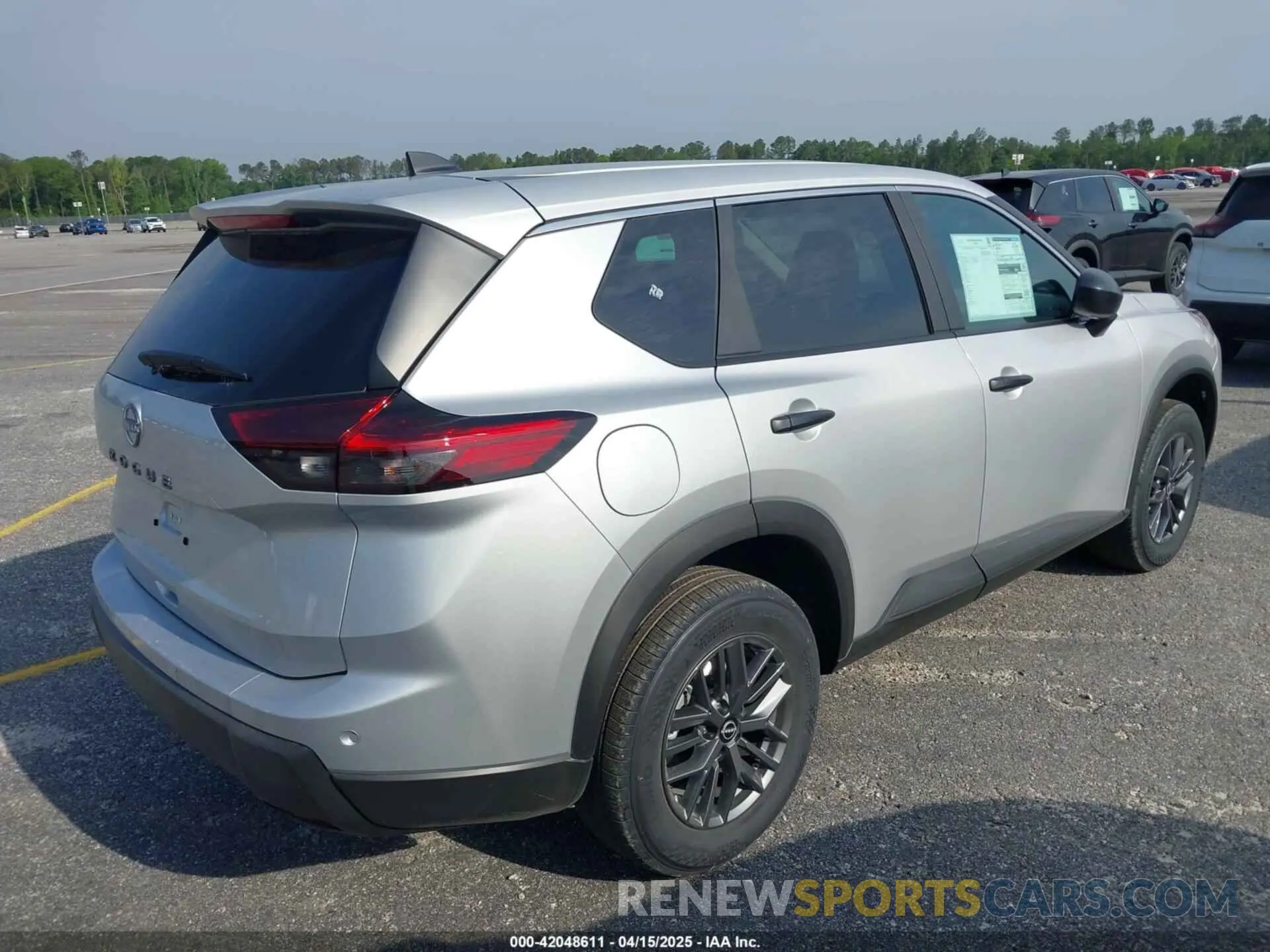 4 Photograph of a damaged car 5N1BT3AA4SC845973 NISSAN ROGUE 2025