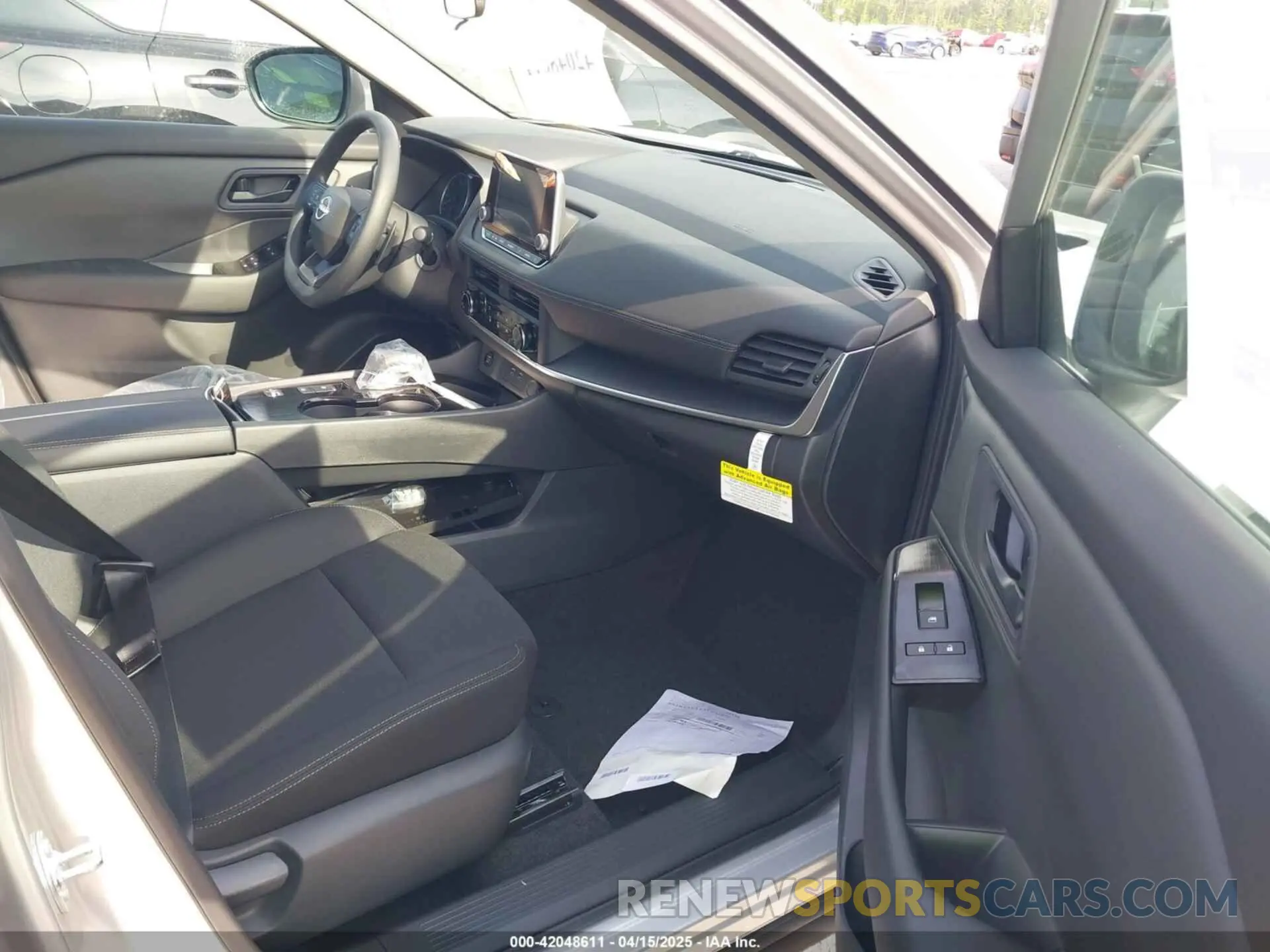 5 Photograph of a damaged car 5N1BT3AA4SC845973 NISSAN ROGUE 2025