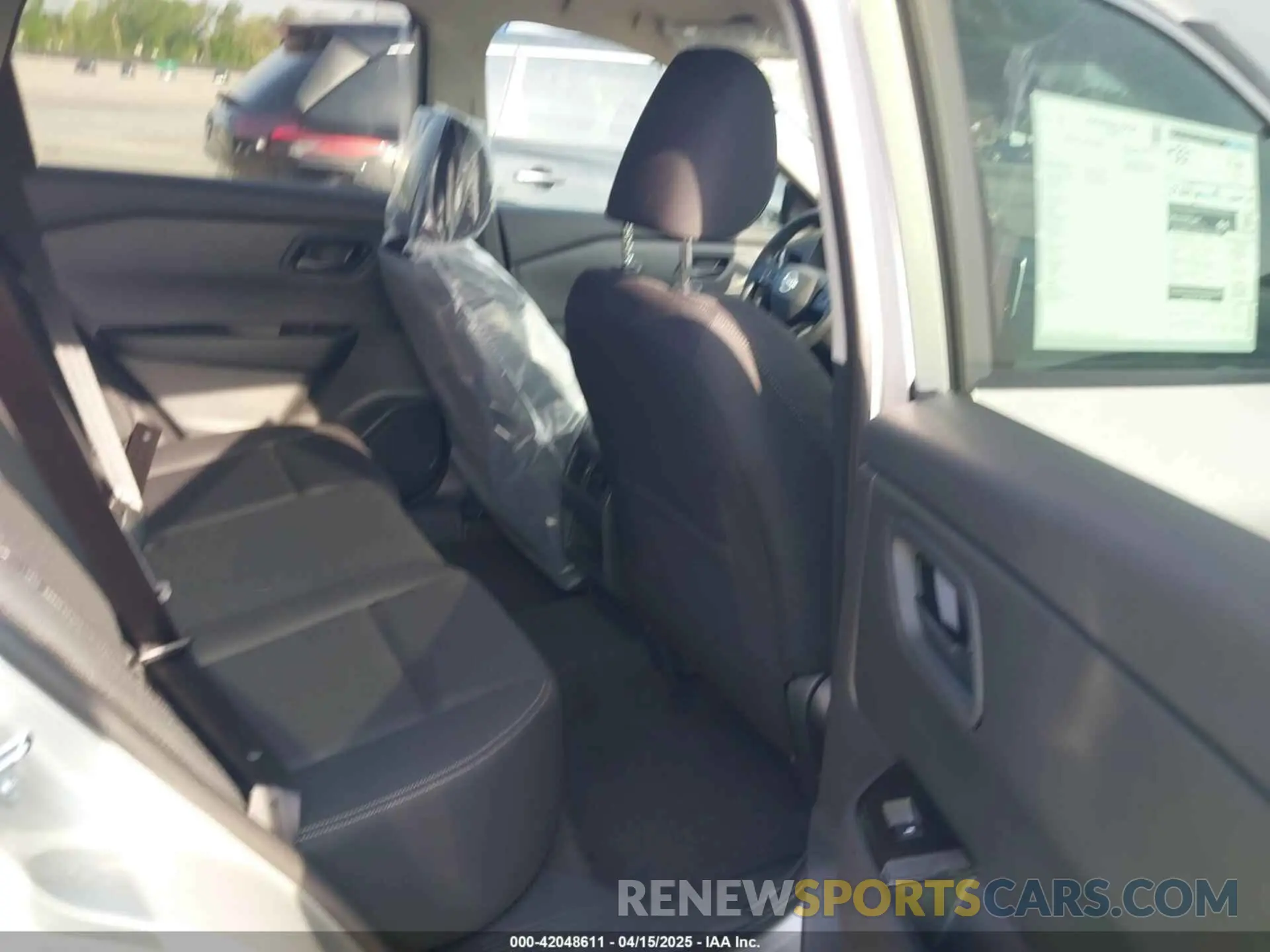 8 Photograph of a damaged car 5N1BT3AA4SC845973 NISSAN ROGUE 2025