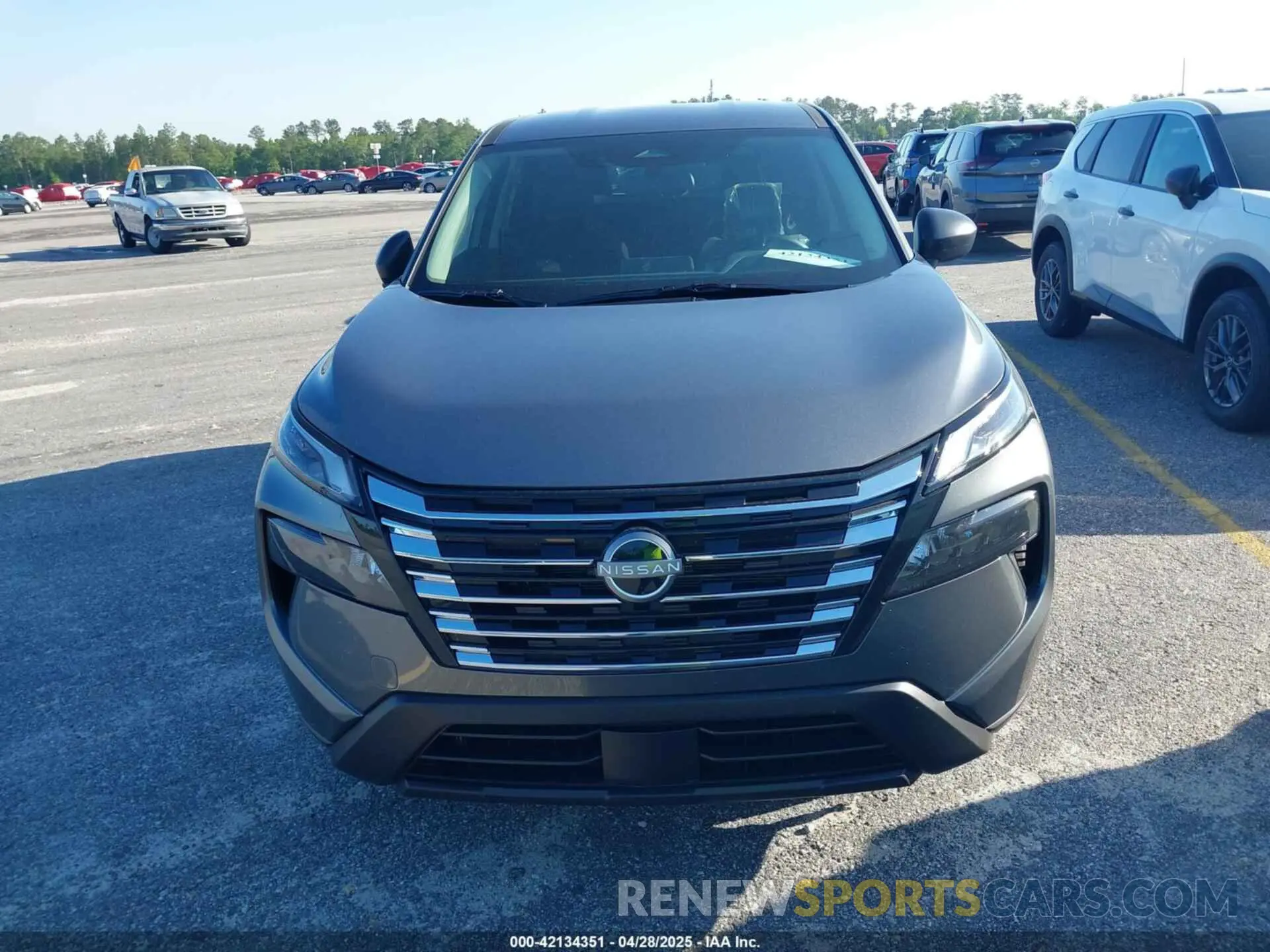 12 Photograph of a damaged car 5N1BT3AA6SC850172 NISSAN ROGUE 2025