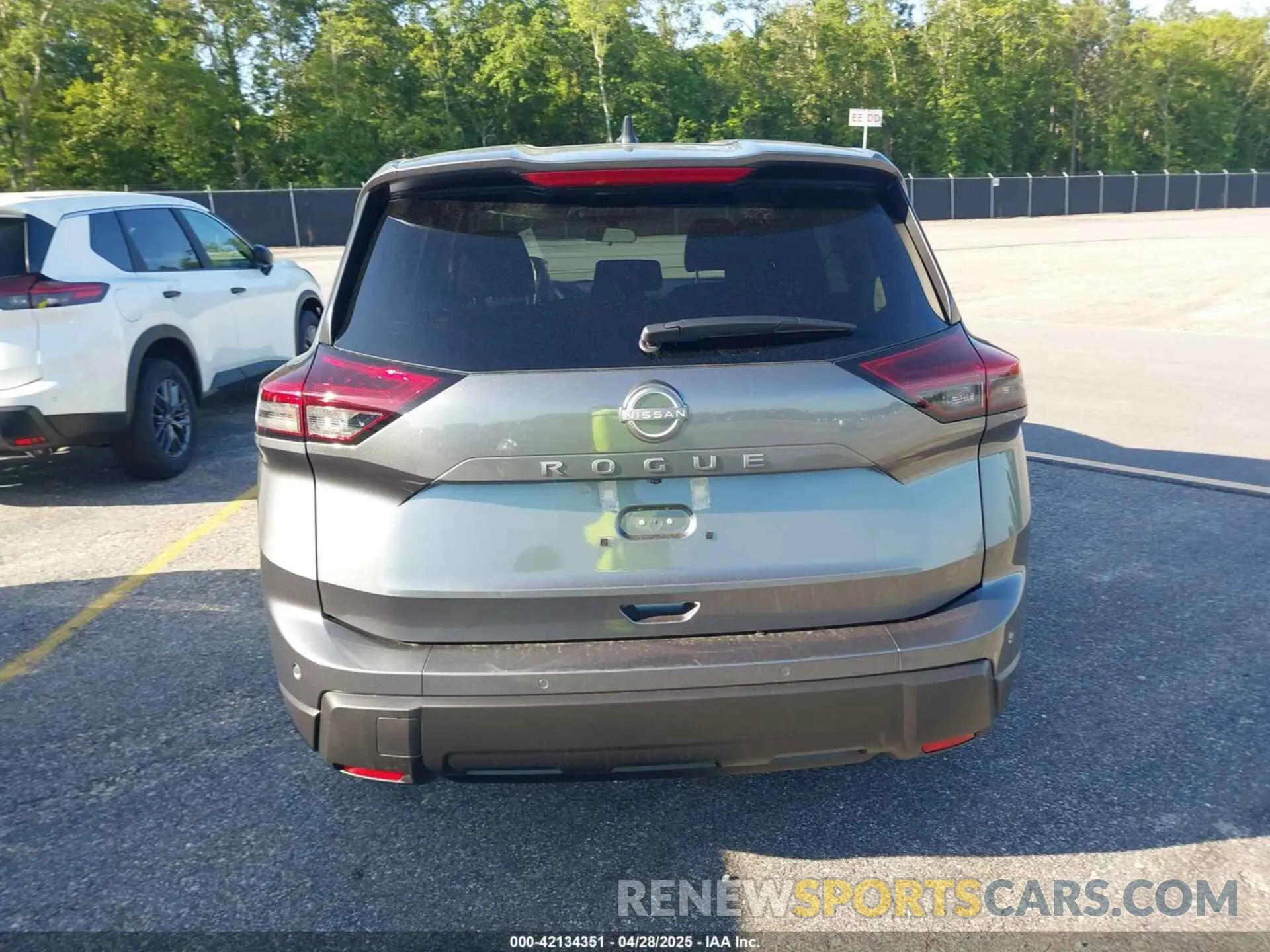 16 Photograph of a damaged car 5N1BT3AA6SC850172 NISSAN ROGUE 2025