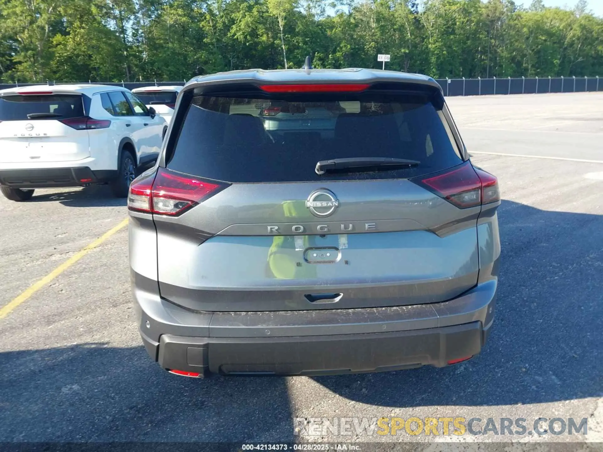 16 Photograph of a damaged car 5N1BT3AA9SC850408 NISSAN ROGUE 2025