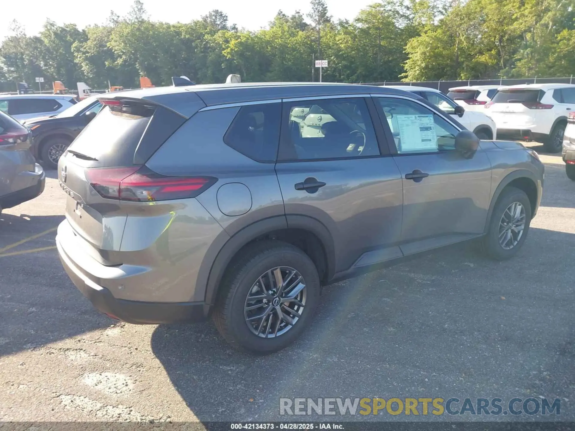 4 Photograph of a damaged car 5N1BT3AA9SC850408 NISSAN ROGUE 2025