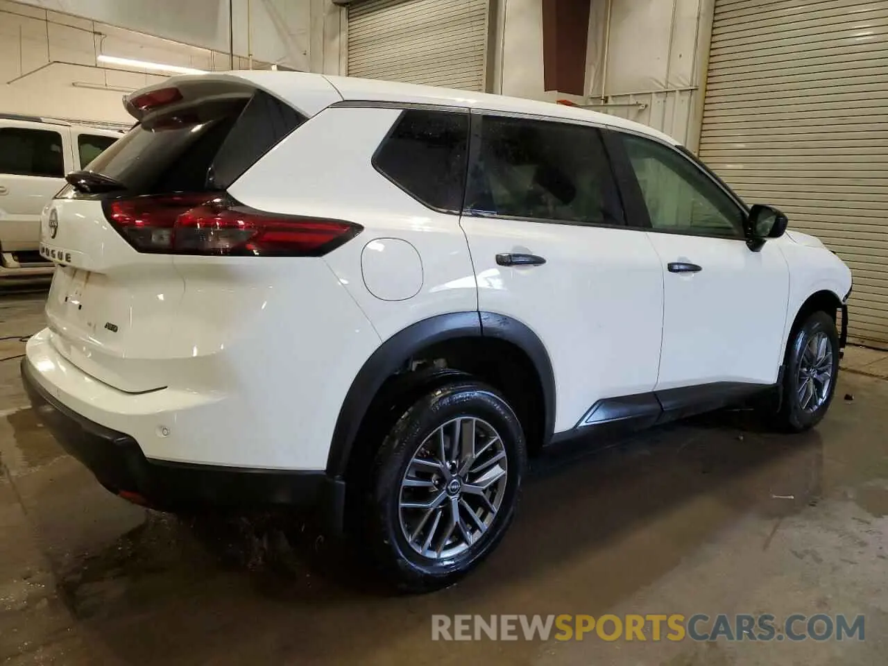 3 Photograph of a damaged car 5N1BT3AB1SC673099 NISSAN ROGUE 2025