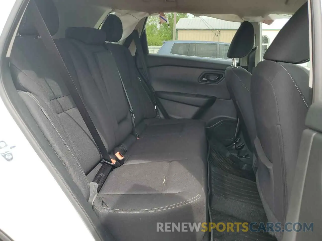 10 Photograph of a damaged car 5N1BT3AB3SC808390 NISSAN ROGUE 2025