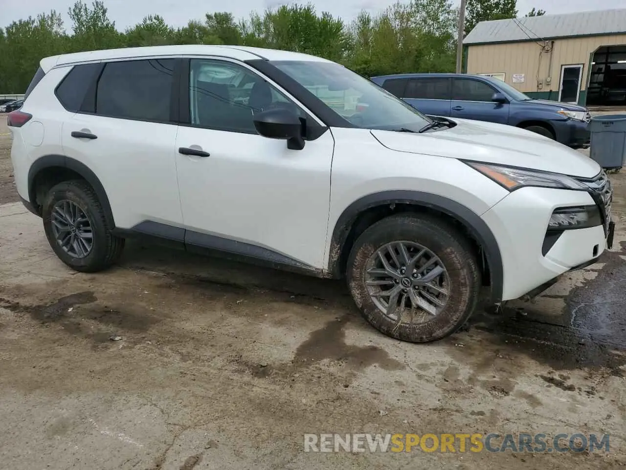 4 Photograph of a damaged car 5N1BT3AB3SC808390 NISSAN ROGUE 2025