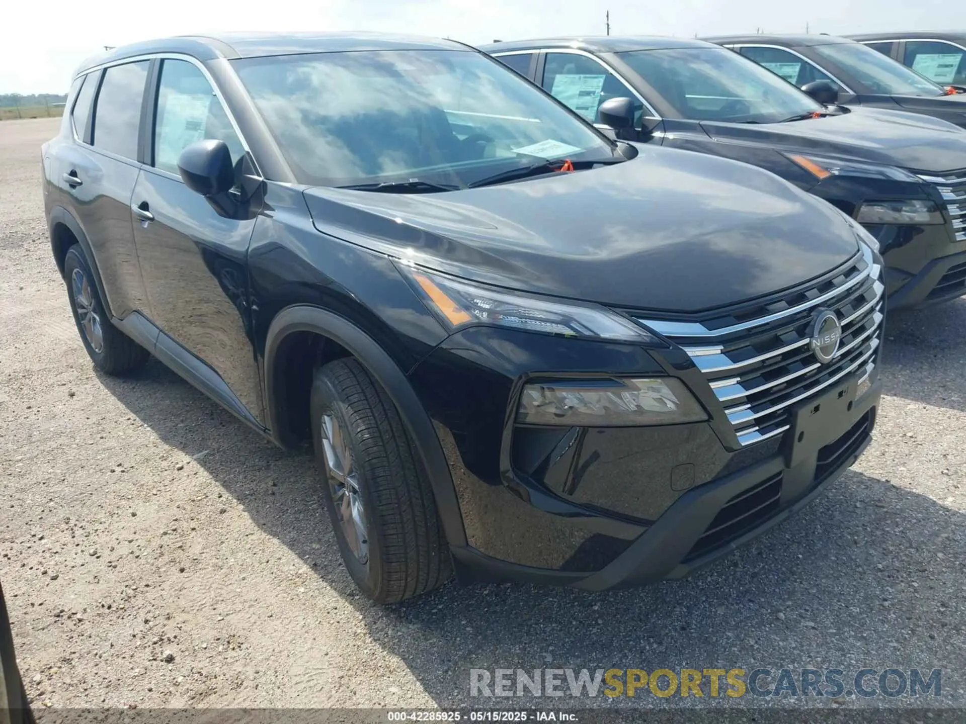 1 Photograph of a damaged car 5N1BT3AB5SC849555 NISSAN ROGUE 2025