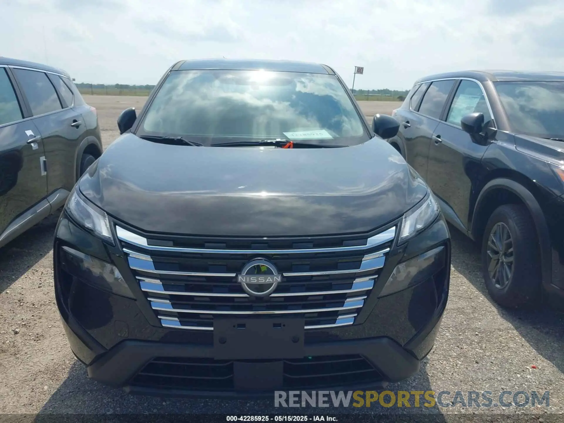 12 Photograph of a damaged car 5N1BT3AB5SC849555 NISSAN ROGUE 2025