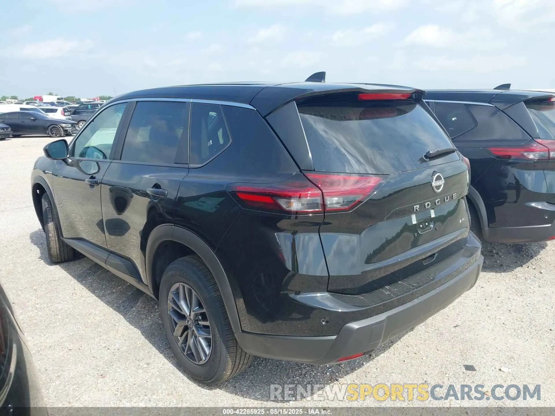 14 Photograph of a damaged car 5N1BT3AB5SC849555 NISSAN ROGUE 2025