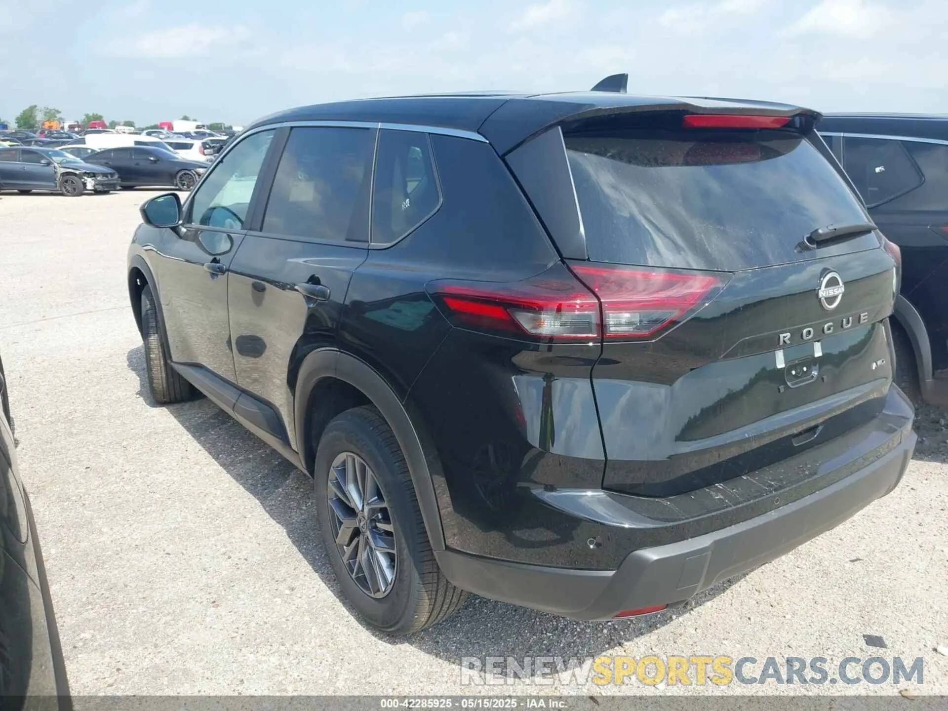 3 Photograph of a damaged car 5N1BT3AB5SC849555 NISSAN ROGUE 2025