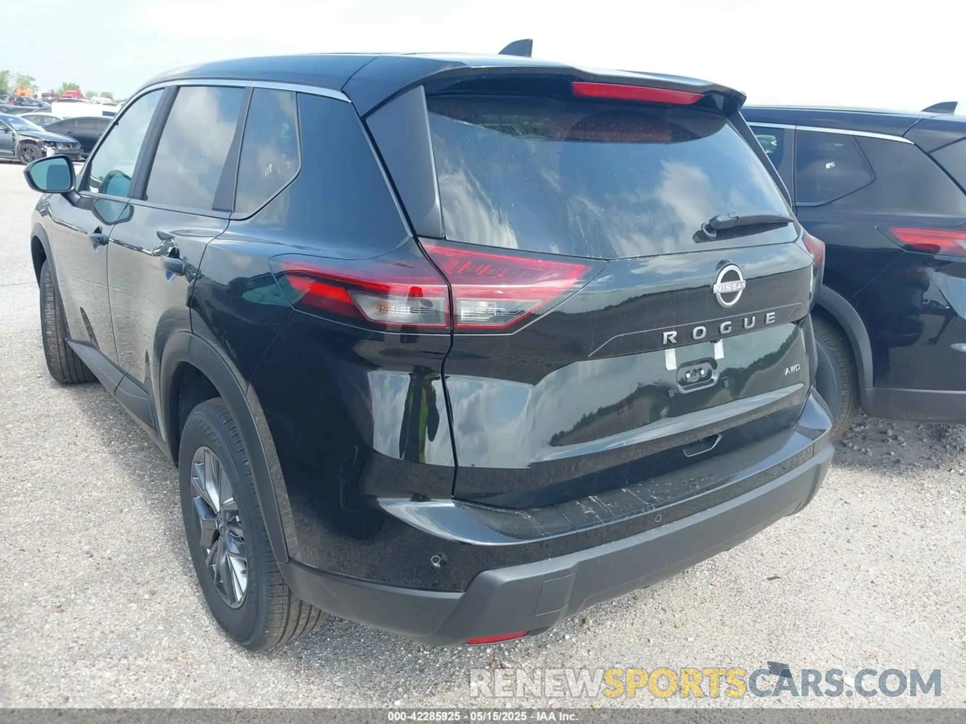 6 Photograph of a damaged car 5N1BT3AB5SC849555 NISSAN ROGUE 2025