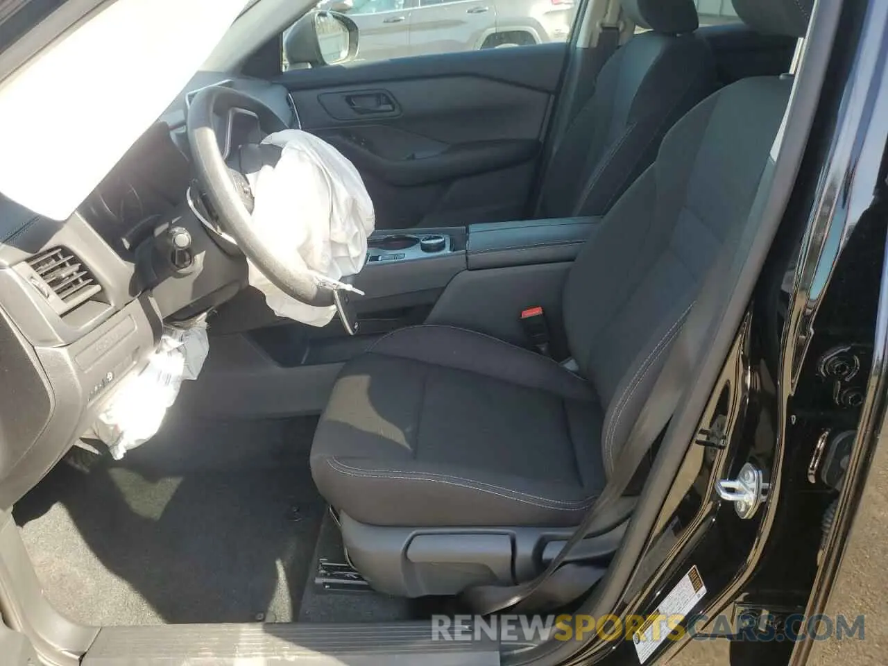 7 Photograph of a damaged car 5N1BT3AB9SC673321 NISSAN ROGUE 2025