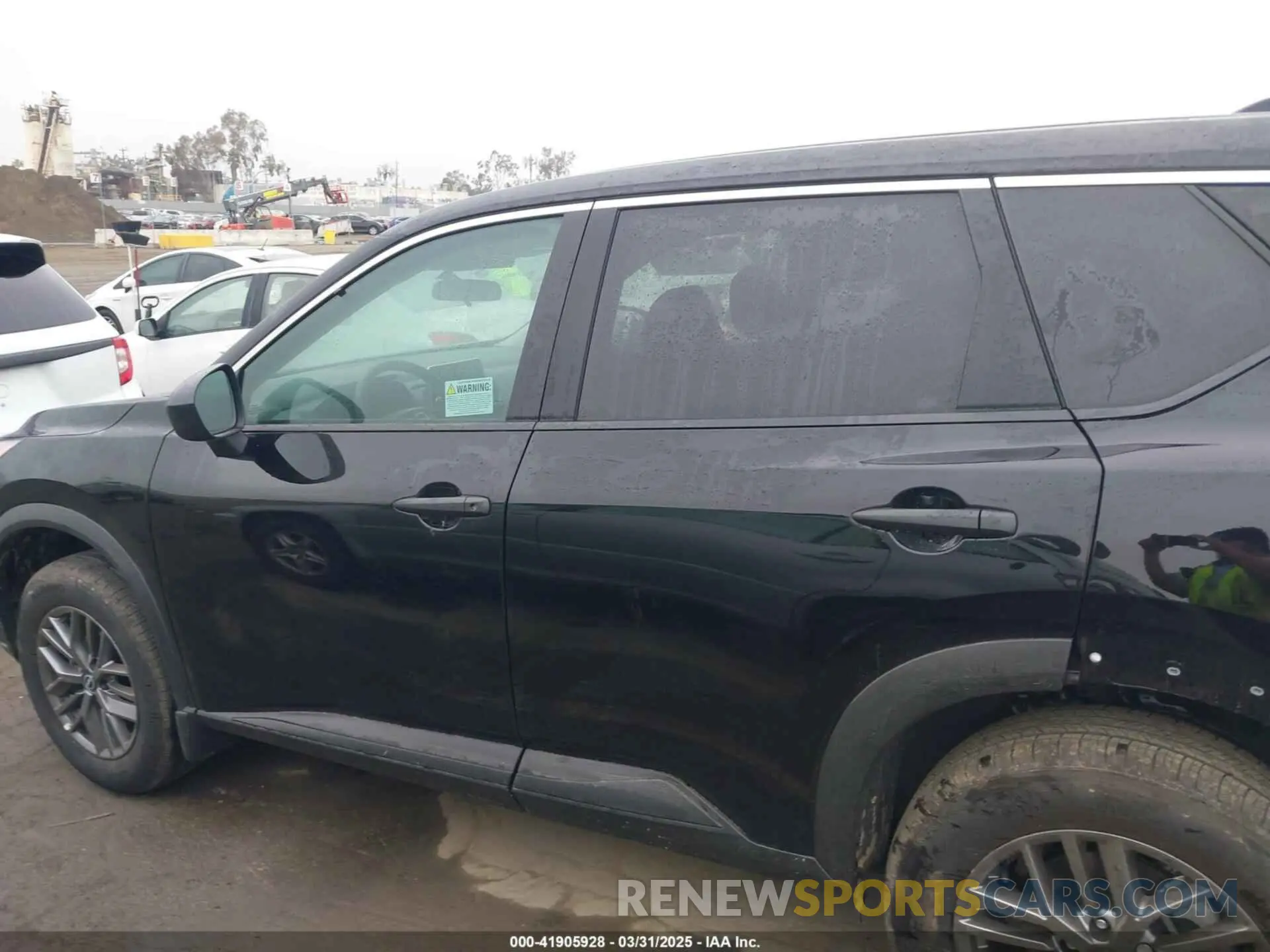 15 Photograph of a damaged car 5N1BT3ABXSC765294 NISSAN ROGUE 2025