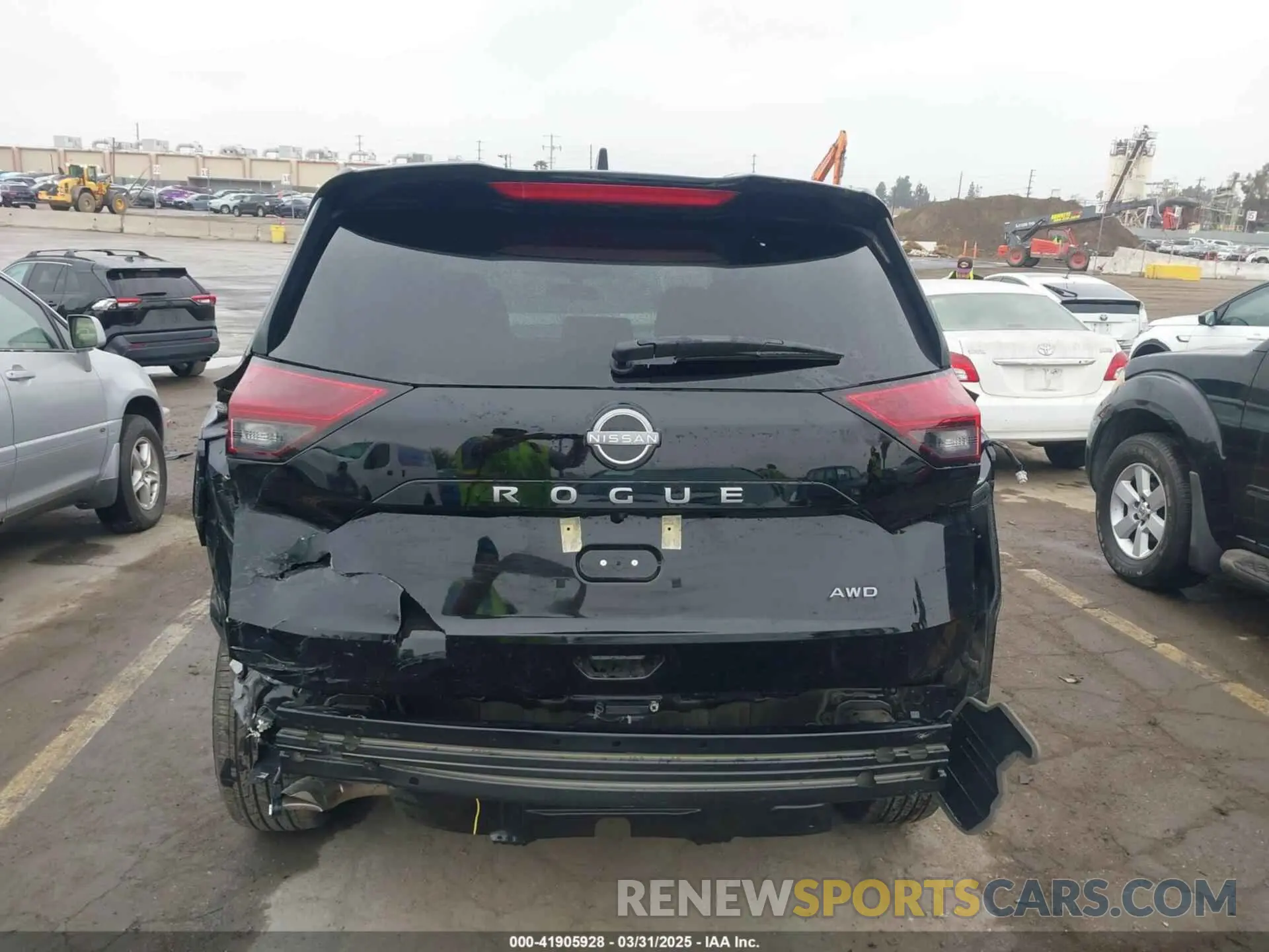 17 Photograph of a damaged car 5N1BT3ABXSC765294 NISSAN ROGUE 2025