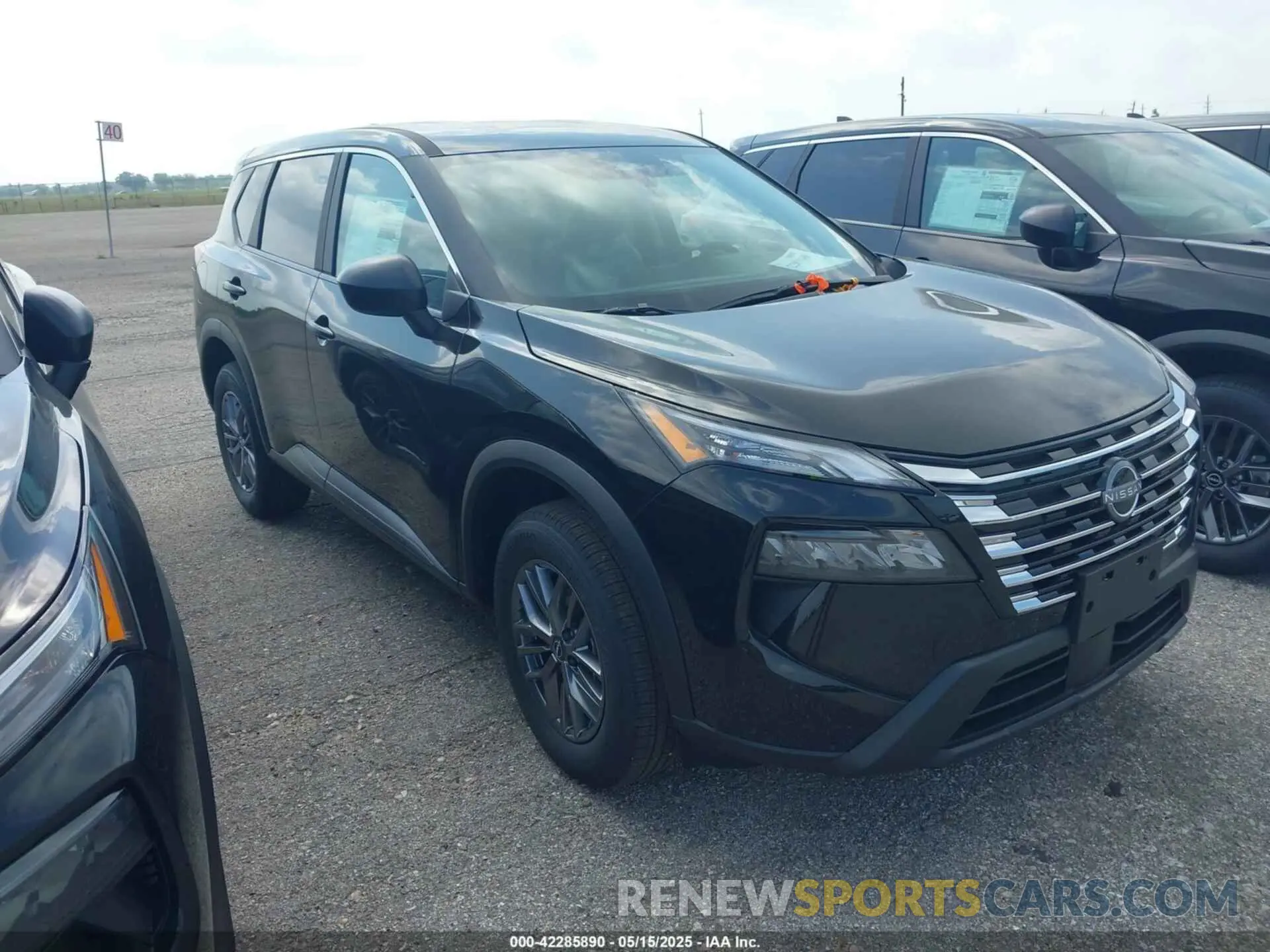 1 Photograph of a damaged car 5N1BT3ABXSC850913 NISSAN ROGUE 2025