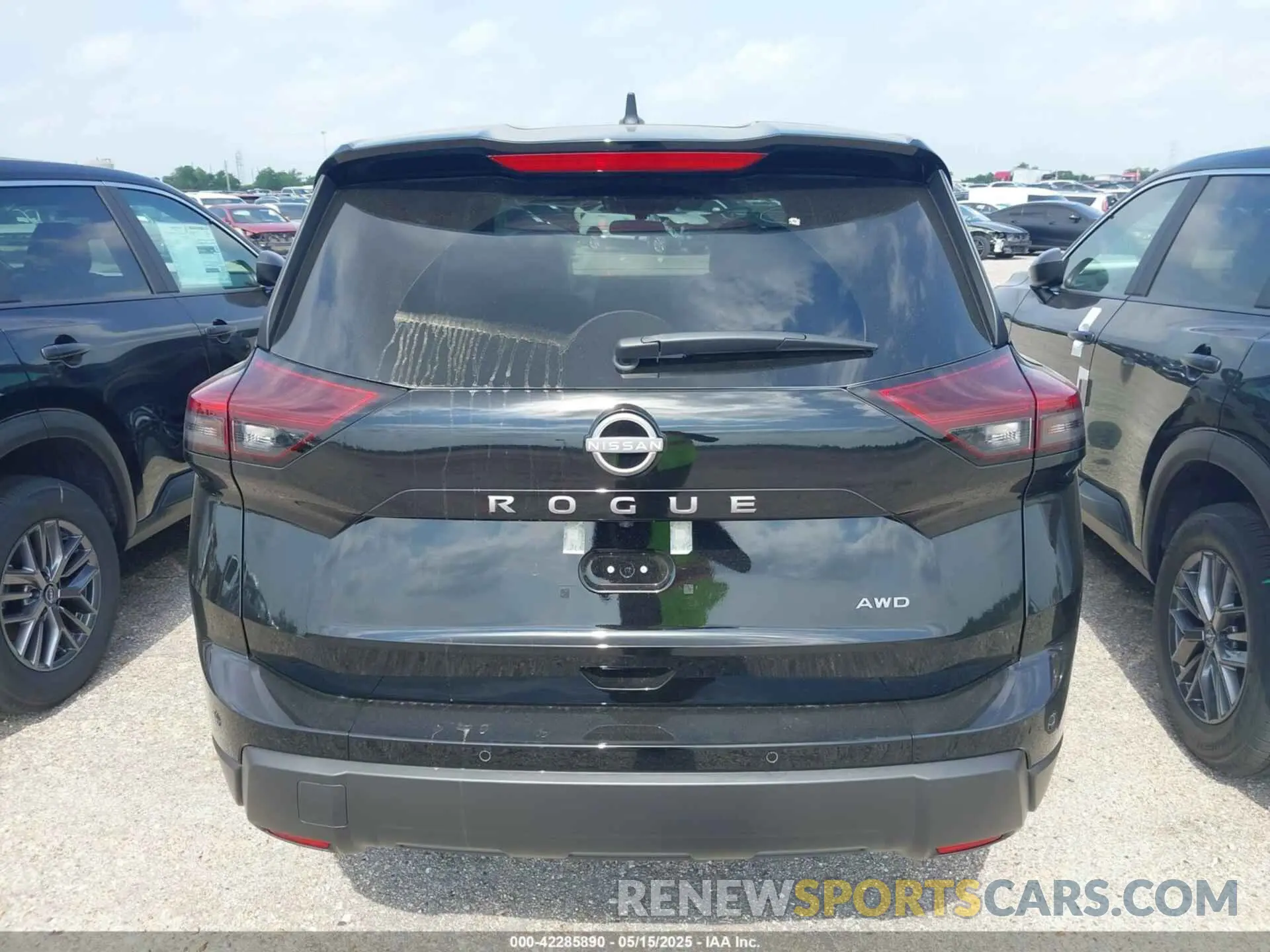 16 Photograph of a damaged car 5N1BT3ABXSC850913 NISSAN ROGUE 2025