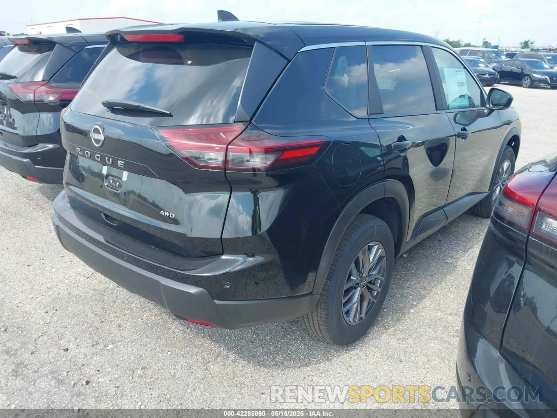 4 Photograph of a damaged car 5N1BT3ABXSC850913 NISSAN ROGUE 2025