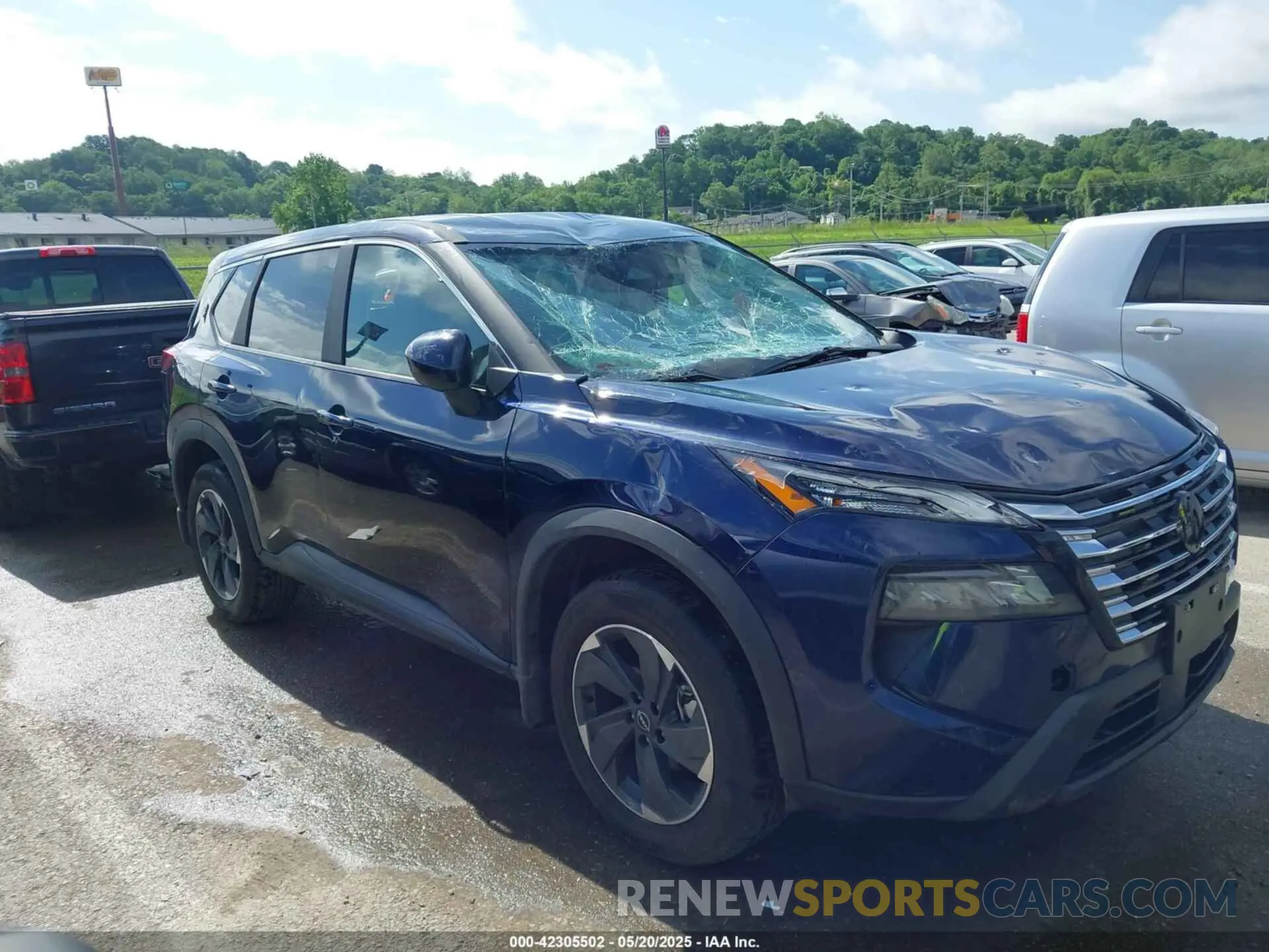 13 Photograph of a damaged car 5N1BT3BA0SC793255 NISSAN ROGUE 2025