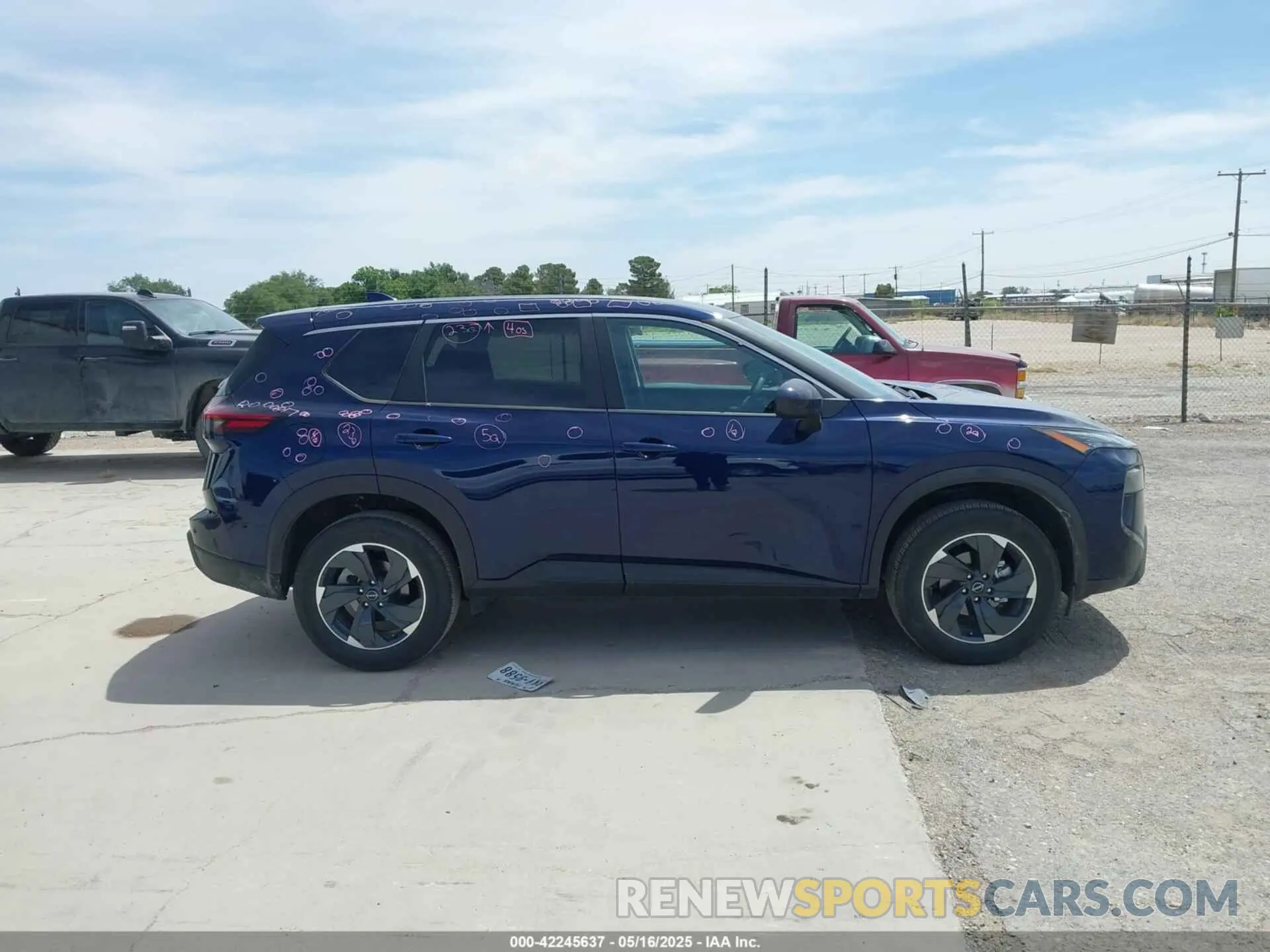 13 Photograph of a damaged car 5N1BT3BA1SC801203 NISSAN ROGUE 2025